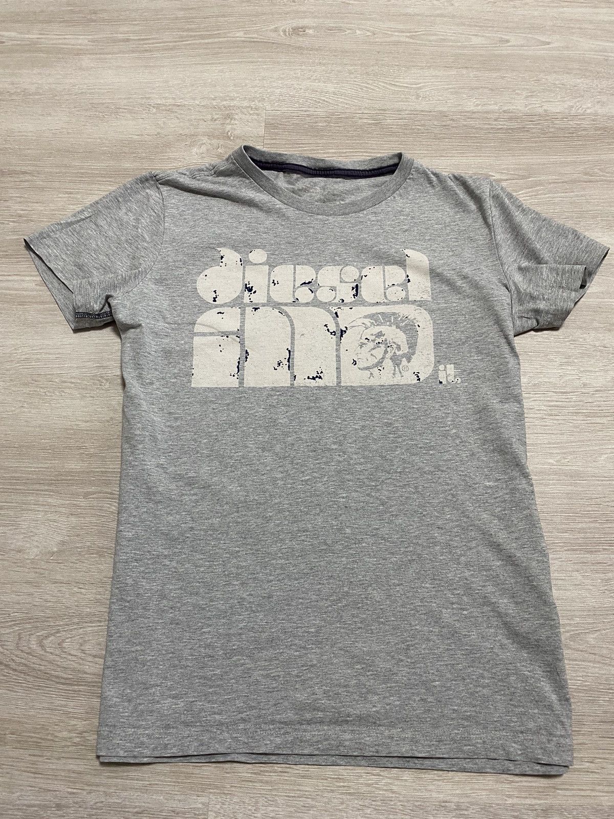 Diesel Vintage Diesrl big logo tee sz M Size US M / EU 48-50 / 2 - 1 Thumbnail