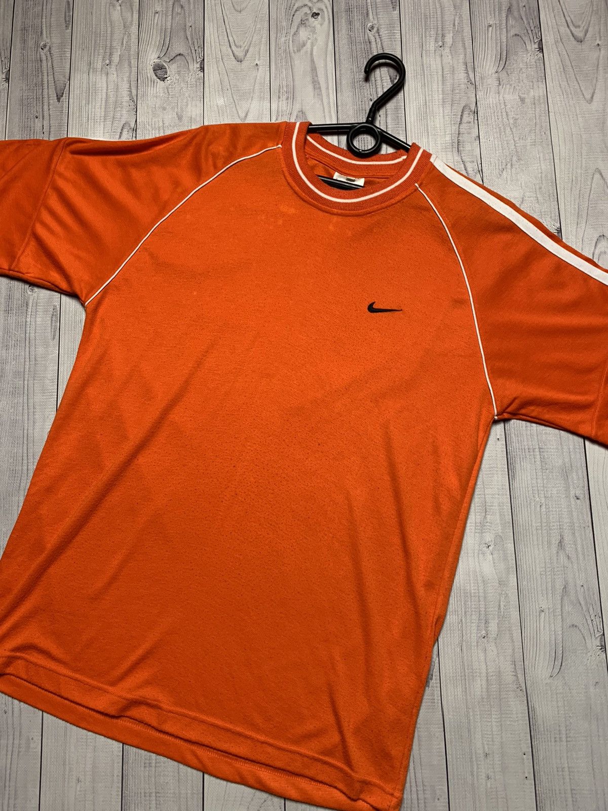Nike × Vintage Vintage Nike tee size M logo orange Size US M / EU 48-50 / 2 - 2 Thumbnail