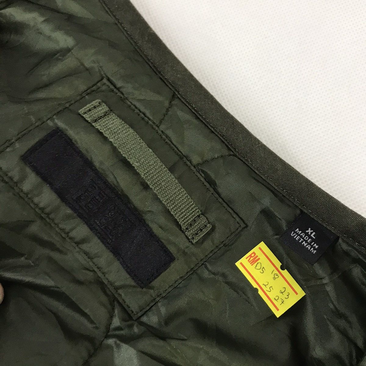 Japanese Brand Uniqlo x cardigan nylon Military Style Jacket Size US XL / EU 56 / 4 - 5 Thumbnail