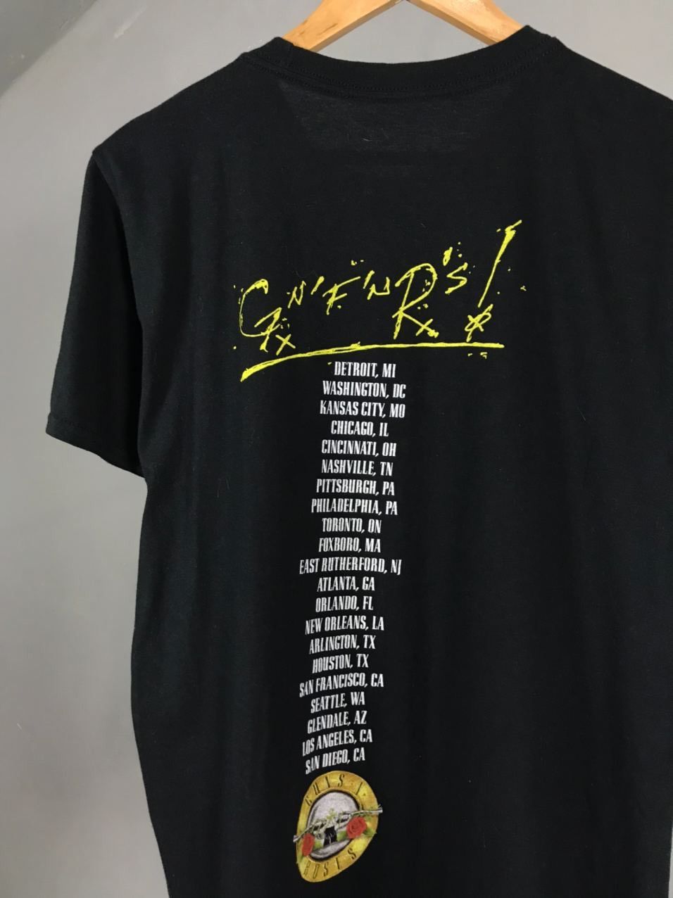 Vintage Guns and Roses vintage rock band tee Size US M / EU 48-50 / 2 - 5 Thumbnail