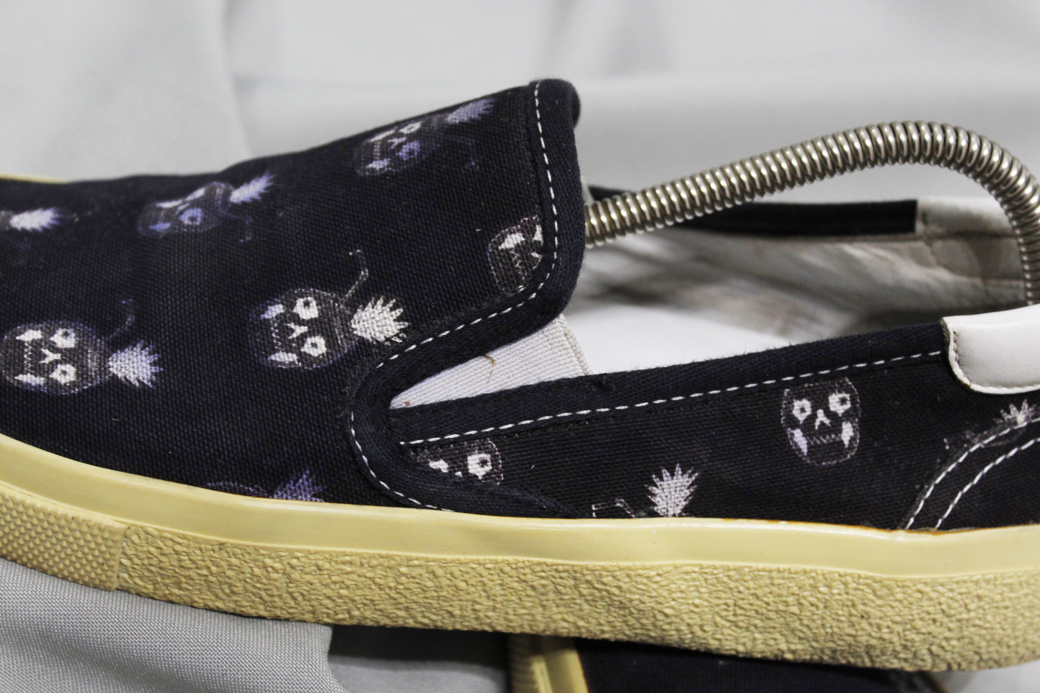 Saint Laurent Paris Saint Laurent Paris Skull Pineapple Plimsolls Slip Ons Size US 5.5 / EU 38 - 11 Thumbnail