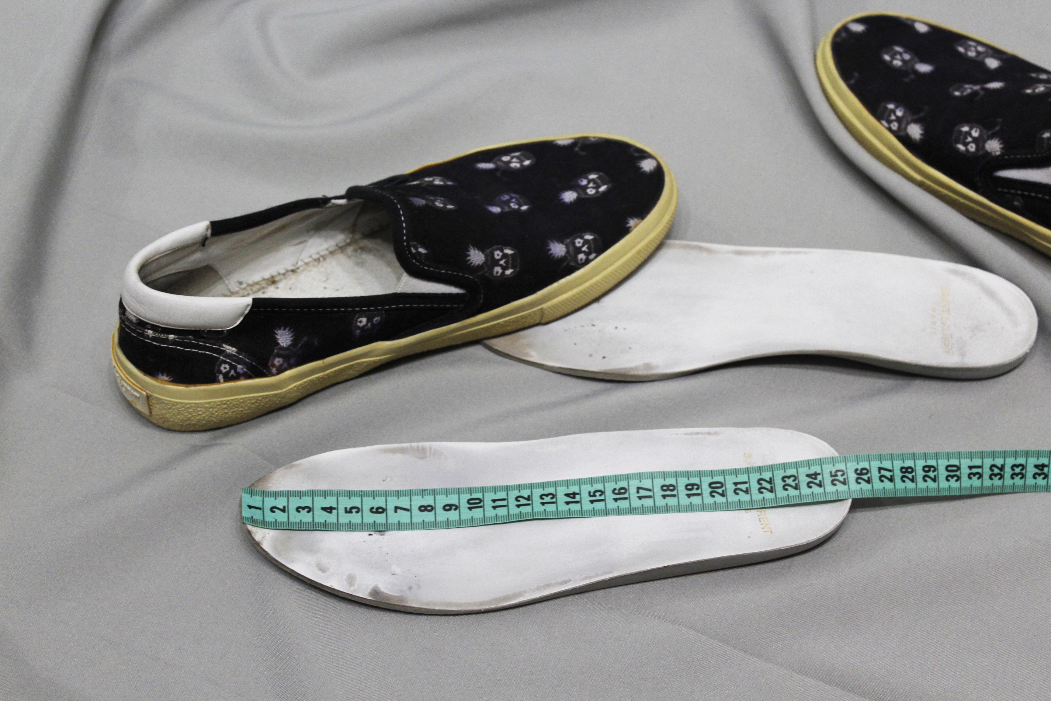 Saint Laurent Paris Saint Laurent Paris Skull Pineapple Plimsolls Slip Ons Size US 5.5 / EU 38 - 17 Thumbnail