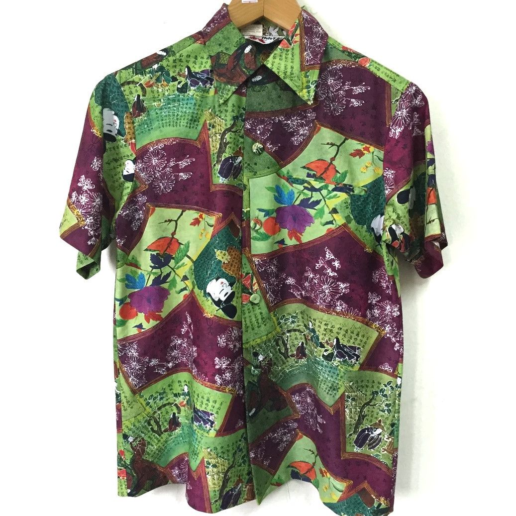 Vintage 70s hawaiian shirt japanese script Geisha