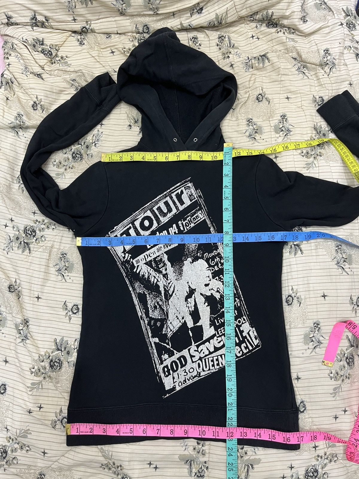 Band Tees (Zz). VINTAGE SEX PISTOLS GOD SAVE THE QUEEN HOODIE Size US S / EU 44-46 / 1 - 11 Thumbnail