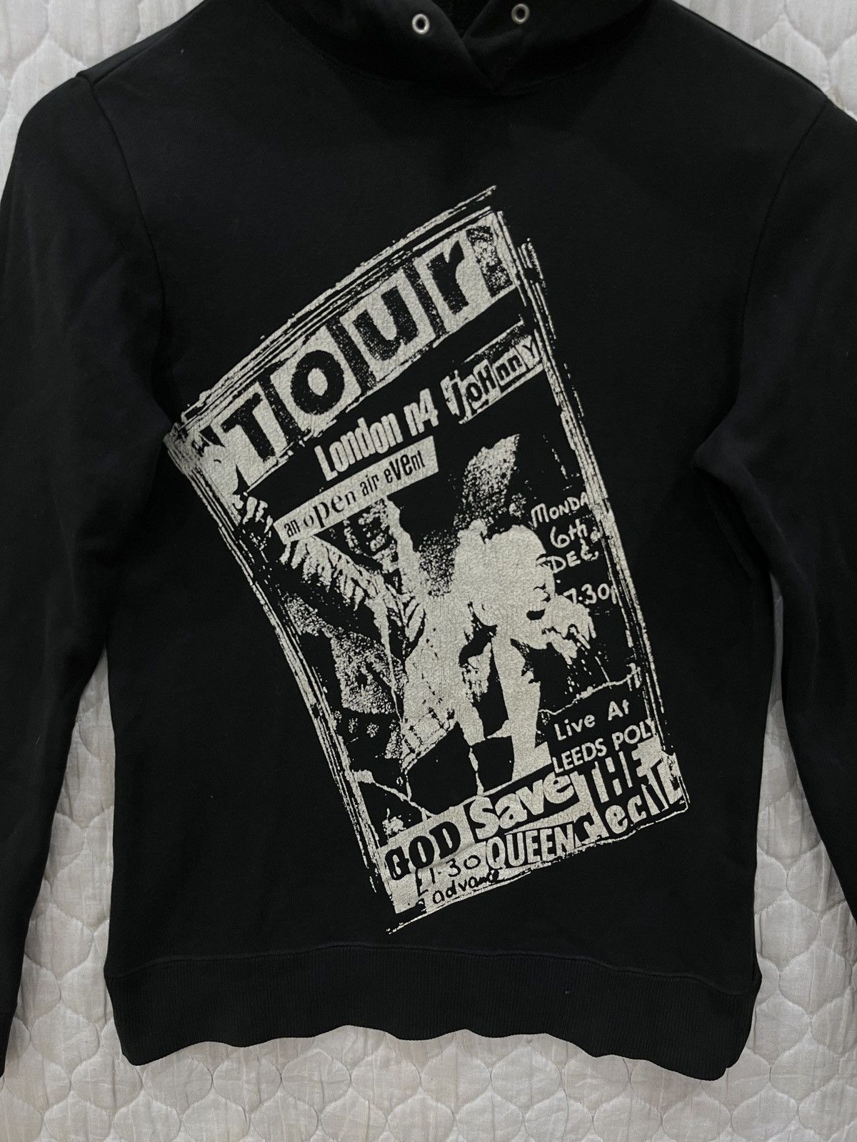 Band Tees (Zz). VINTAGE SEX PISTOLS GOD SAVE THE QUEEN HOODIE Size US S / EU 44-46 / 1 - 4 Thumbnail