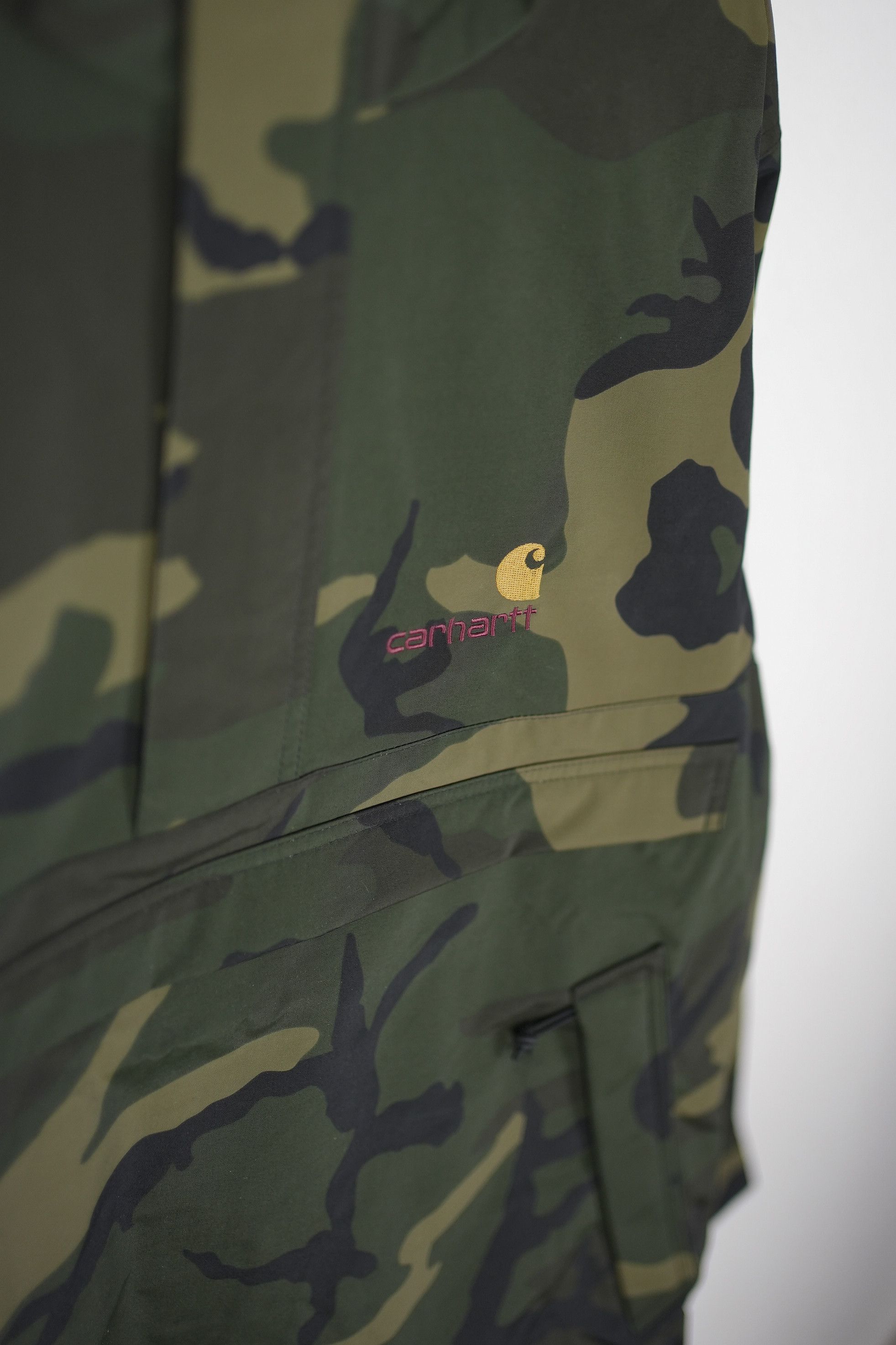 Carhartt Wip NWT Carhartt WIP Breezebreaker Pullover Camo Size XL Size US XL / EU 56 / 4 - 2 Thumbnail