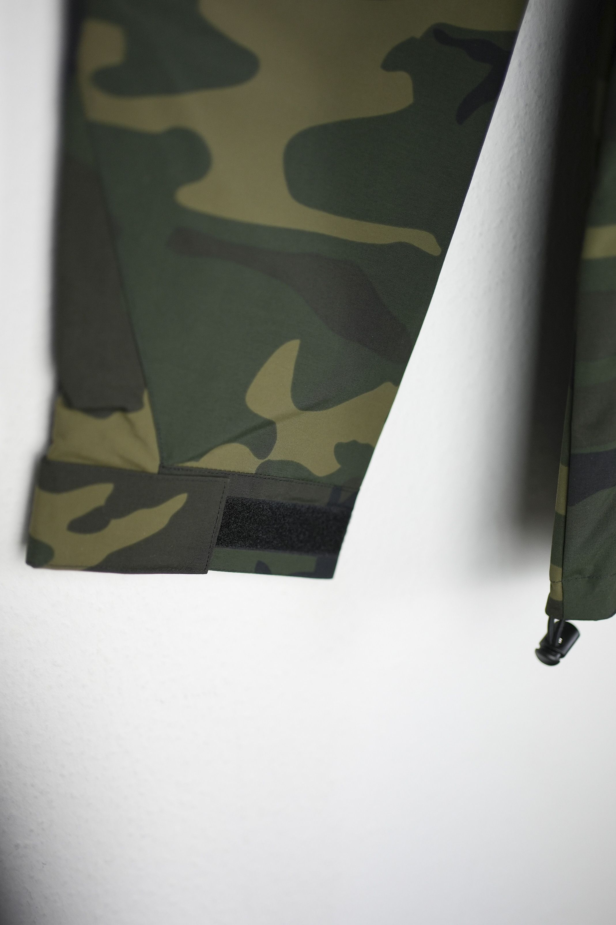 Carhartt Wip NWT Carhartt WIP Breezebreaker Pullover Camo Size XL Size US XL / EU 56 / 4 - 3 Thumbnail