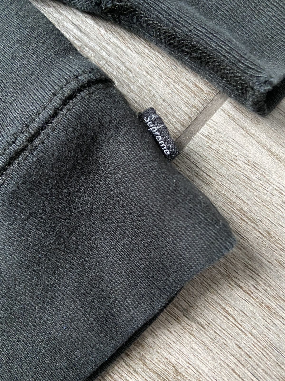 Supreme Supreme Hoodie Size US L / EU 52-54 / 3 - 5 Thumbnail
