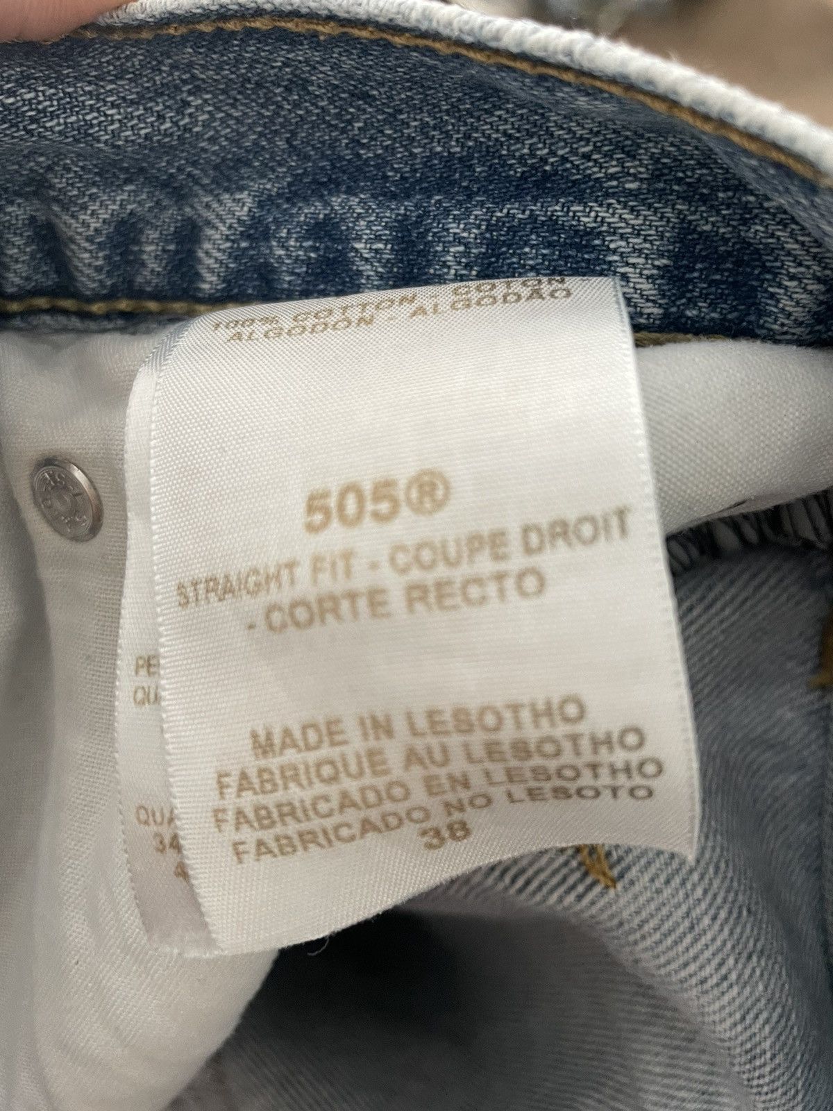 Levi's × Levi's Vintage Clothing × Vintage VTG Levi’s 505 Denim Shorts Ripped baggy 36 Size US 36 / EU 52 - 9 Thumbnail
