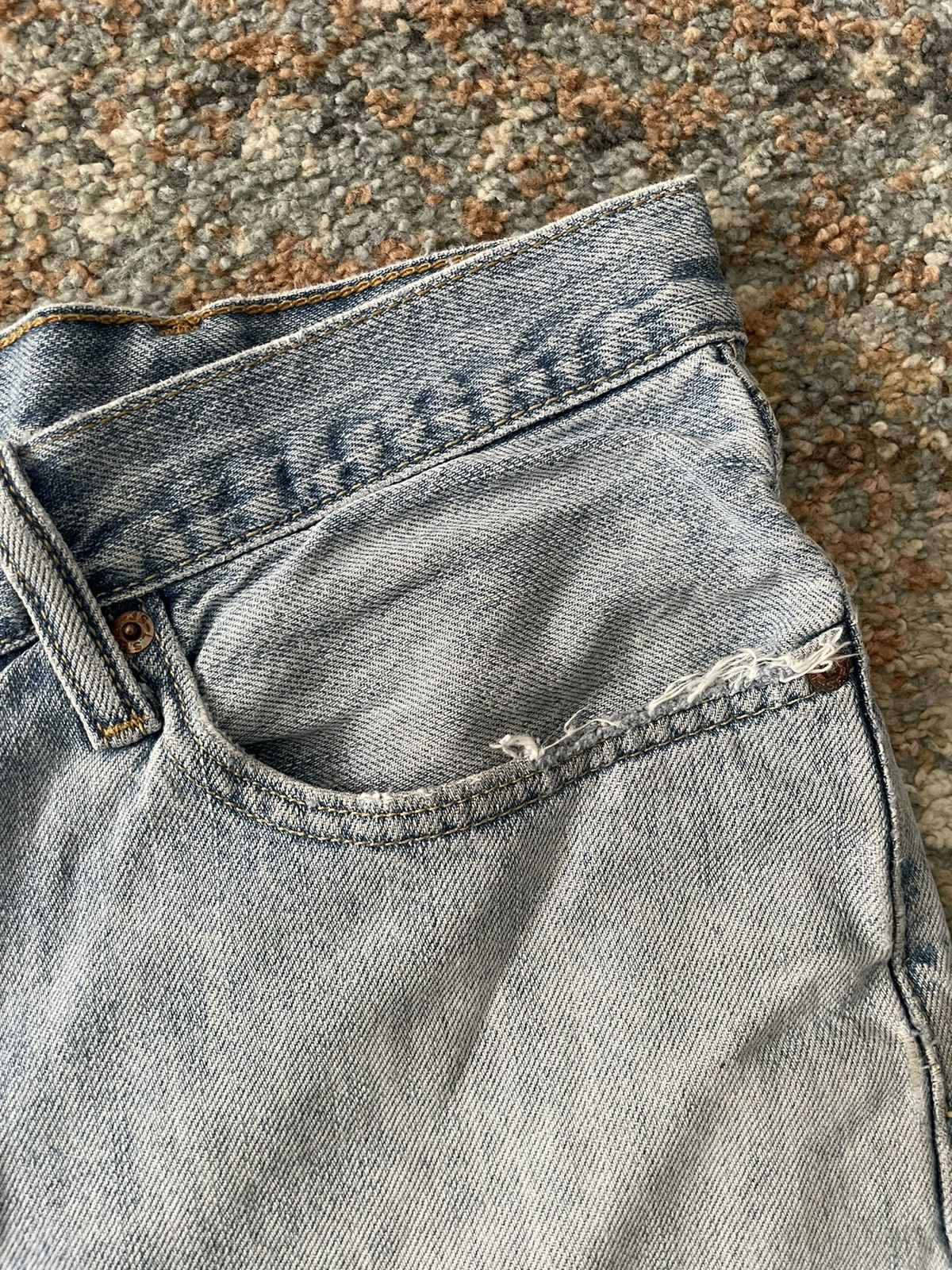 Levi's × Levi's Vintage Clothing × Vintage VTG Levi’s 505 Denim Shorts Ripped baggy 36 Size US 36 / EU 52 - 3 Thumbnail