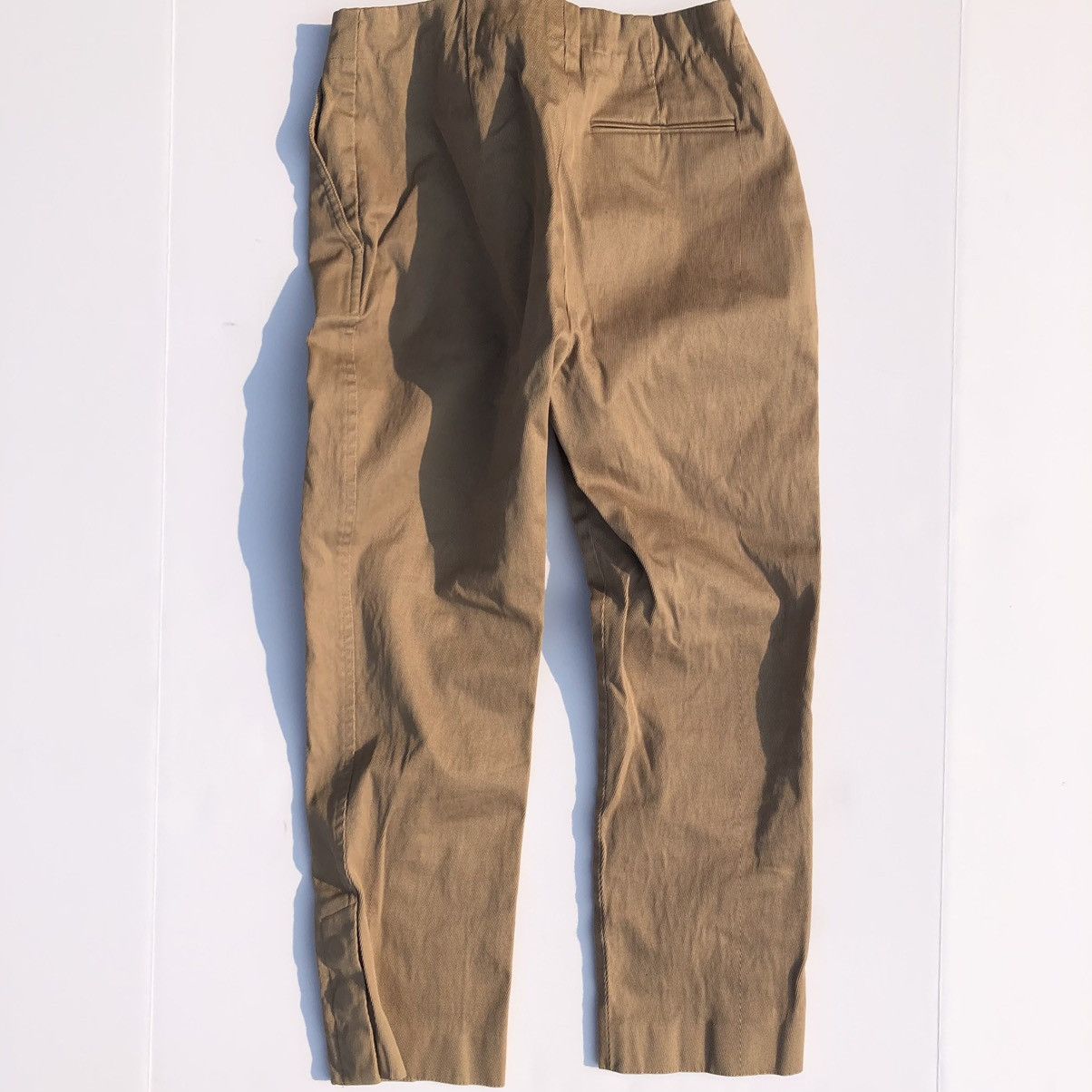 Dior Christian Dior Cropped Khaki Pants with Button Hem Detail Size 26" / US 2 / IT 38 - 3 Thumbnail