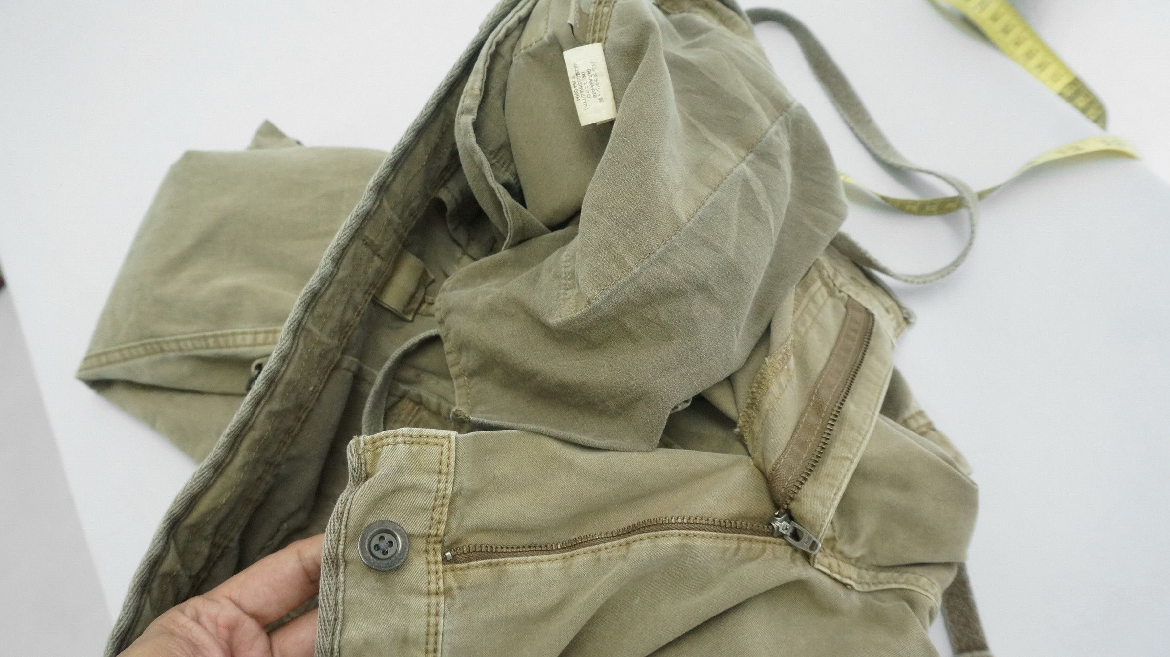 Japanese Brand × Uniqlo UNIQLO Worn out Multipocket Tactical Military RollUp Cargo Size US 32 / EU 48 - 19 Thumbnail