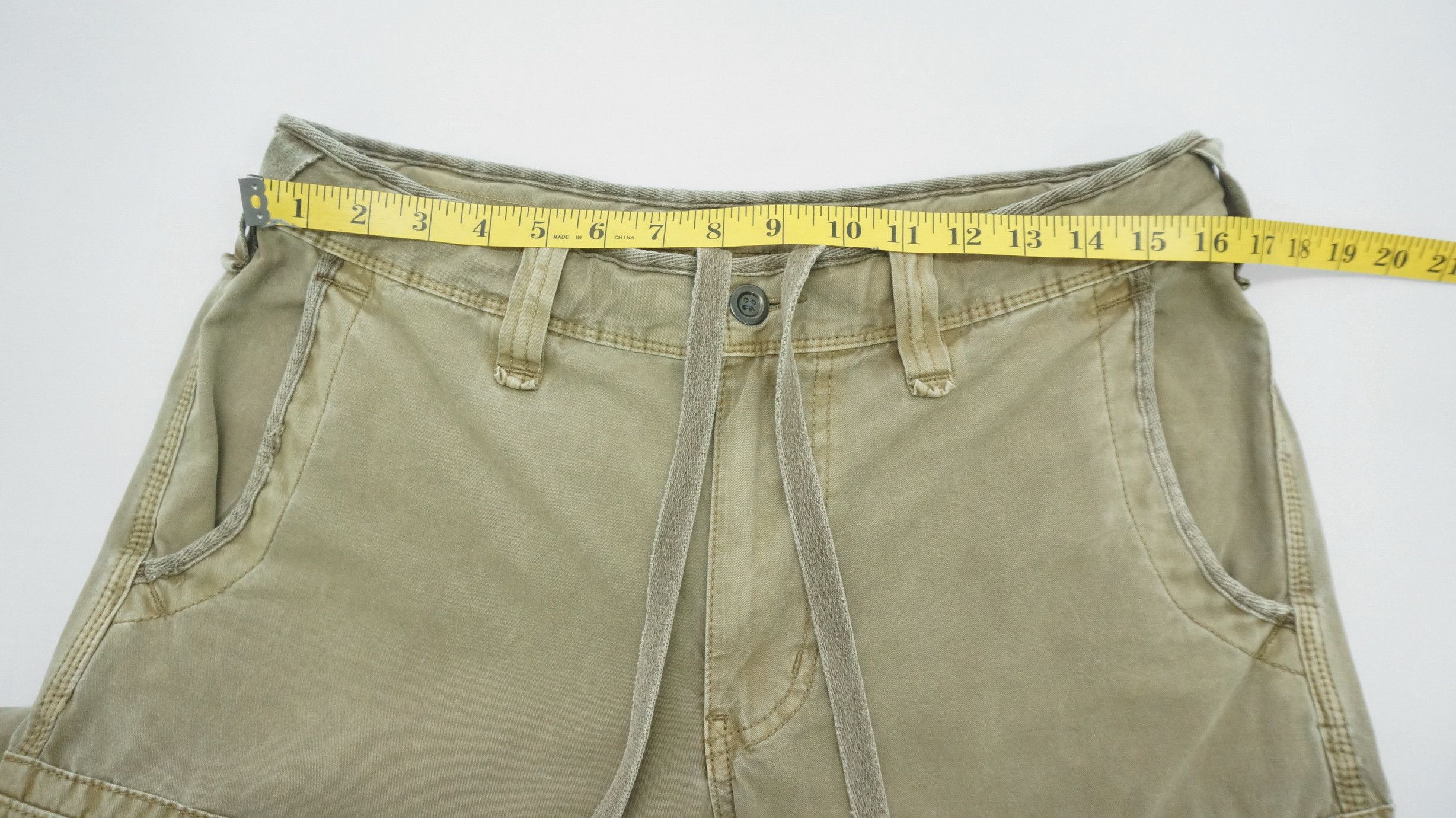 Japanese Brand × Uniqlo UNIQLO Worn out Multipocket Tactical Military RollUp Cargo Size US 32 / EU 48 - 13 Thumbnail