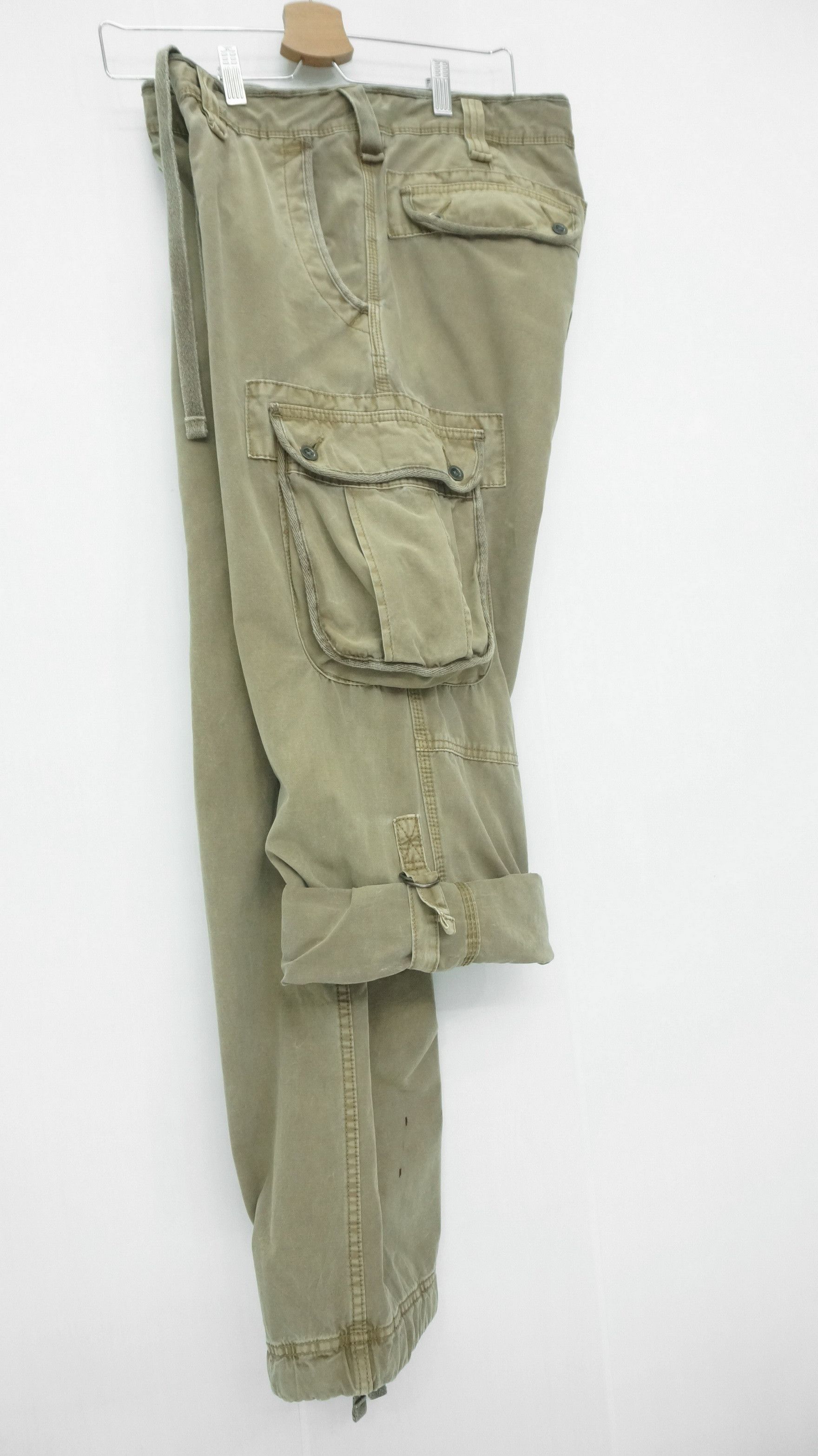 Japanese Brand × Uniqlo UNIQLO Worn out Multipocket Tactical Military RollUp Cargo Size US 32 / EU 48 - 3 Thumbnail