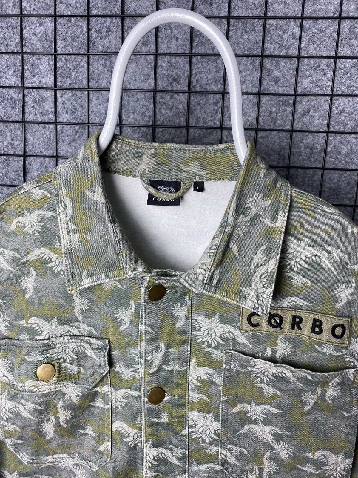 Other Corbo Animal Print Crow Art Casual Long Sleeve Shirt Size L Size US L / EU 52-54 / 3 - 2 Thumbnail