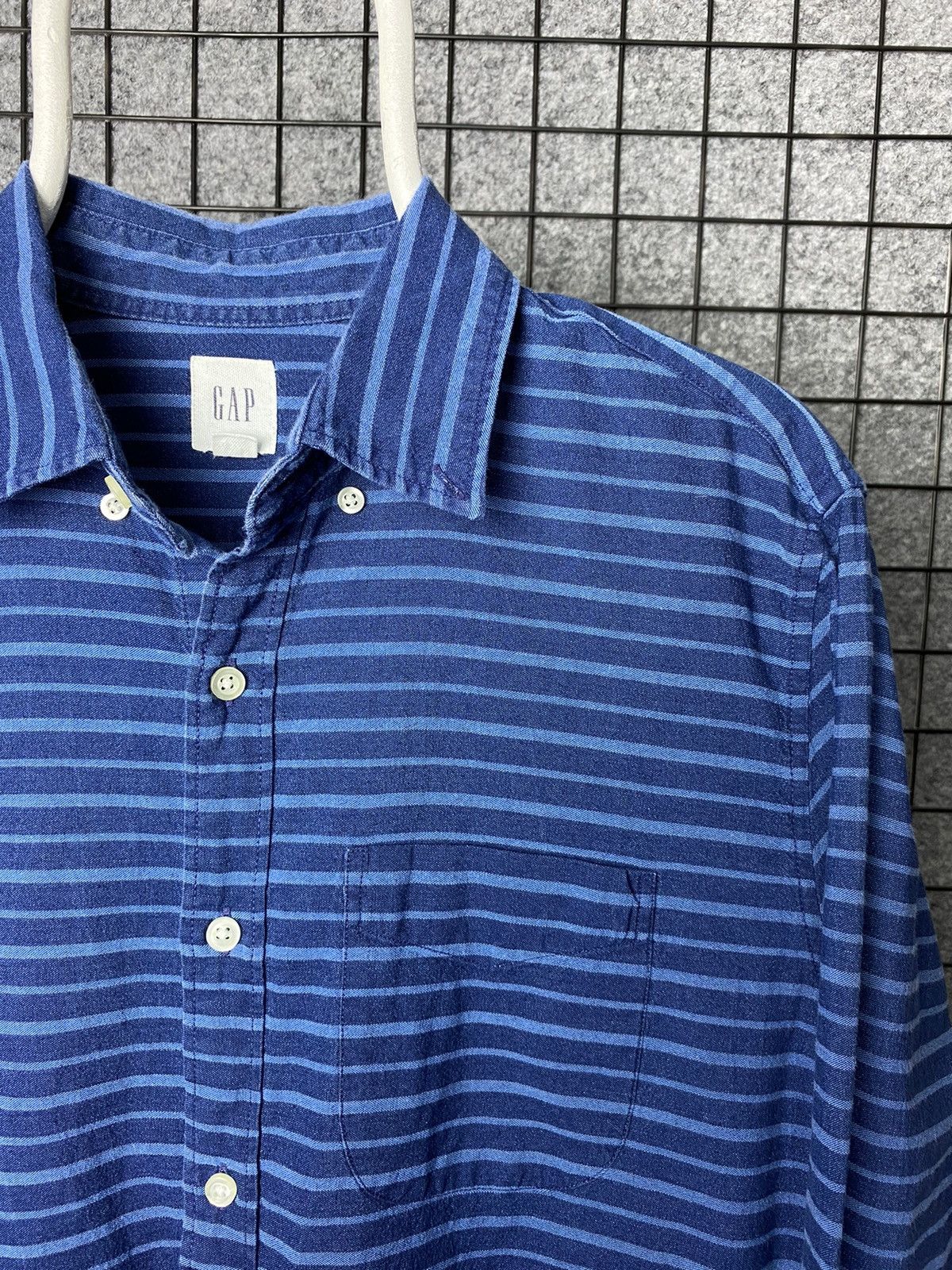 Gap Gap Vintage Button Up Long Sleeve Shirt Size M Size US M / EU 48-50 / 2 - 2 Thumbnail