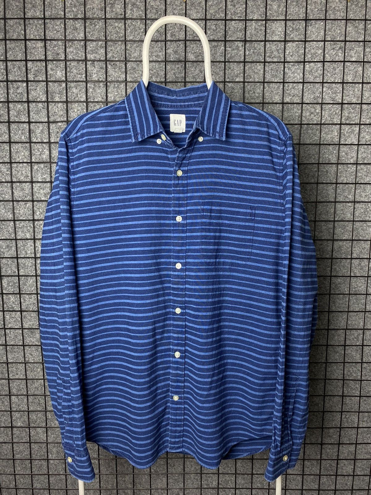 Gap Gap Vintage Button Up Long Sleeve Shirt Size M Size US M / EU 48-50 / 2 - 1 Thumbnail
