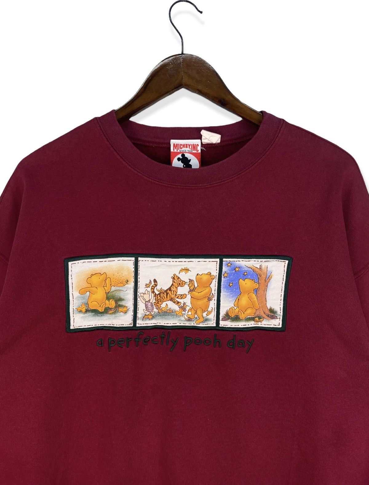 Vintage Vintage Winnie The Pooh Sweatshirt Size US L / EU 52-54 / 3 - 2 Thumbnail