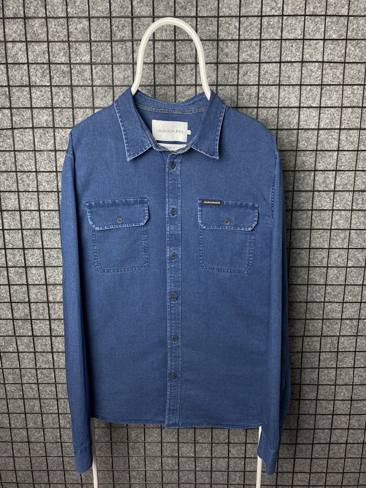Designer Calvin Klein Jeans Vintage Denim Regular Fit Shirt Size XL Size US XL / EU 56 / 4 - 1 Thumbnail