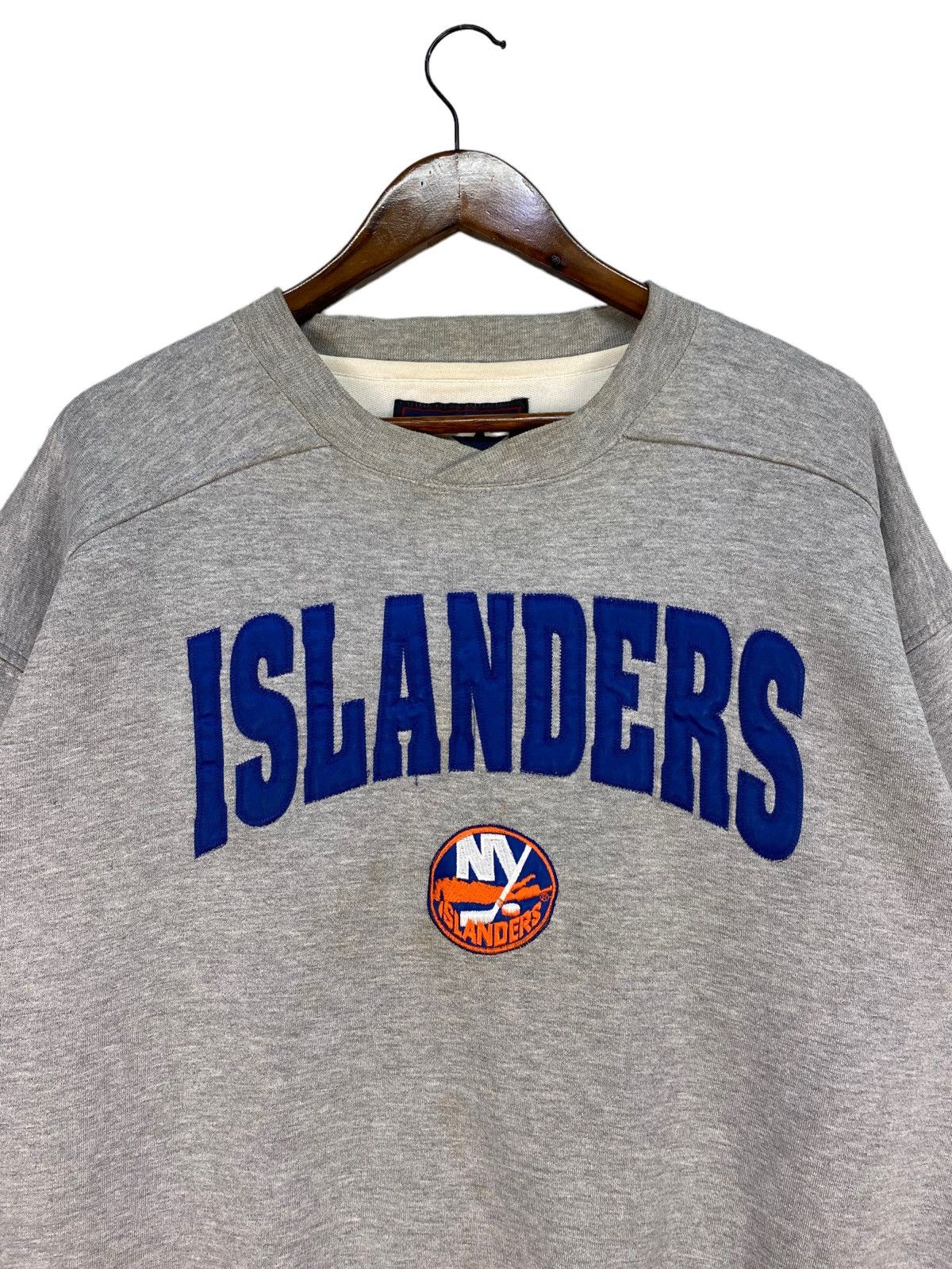NHL VINTAGE NEW YORK ISLANDERS NHL HOCKEY STARTER SWEATSHIRT Size US L / EU 52-54 / 3 - 2 Thumbnail