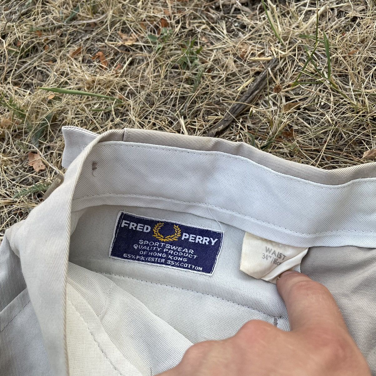 Vintage Vintage 90s Fred Perry Shorts Sun Faded Preppy Streetwear 34 Size US 34 / EU 50 - 5 Thumbnail
