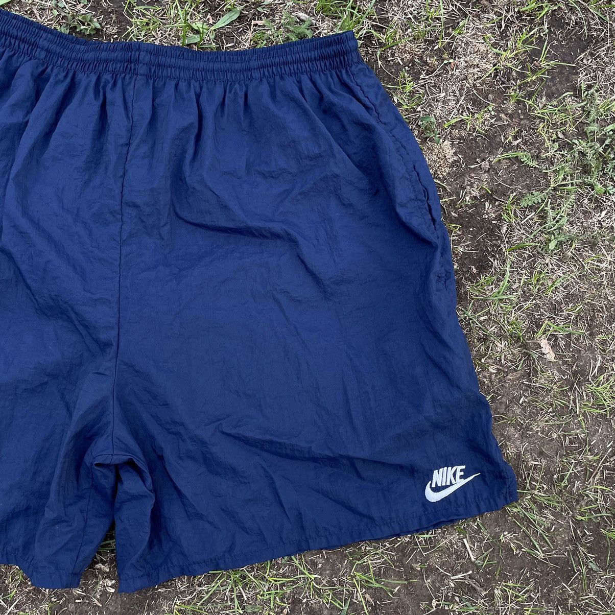 Vintage Vintage 90s Nike Swoosh Shorts Baggy Streetwear Y2K Faded 32 Size US 32 / EU 48 - 3 Thumbnail