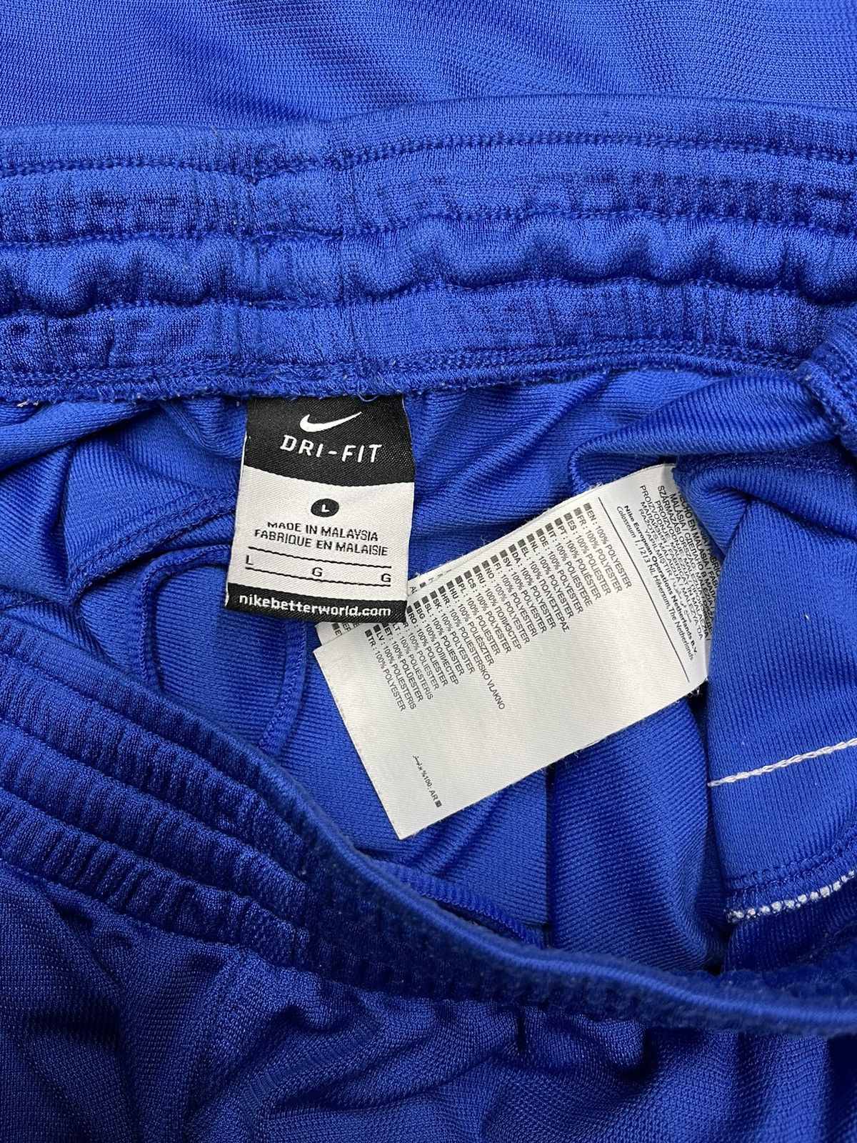 Nike Vintage Nike Team Dri Fit Blue Shorts Y2K Size US 34 / EU 50 - 6 Thumbnail