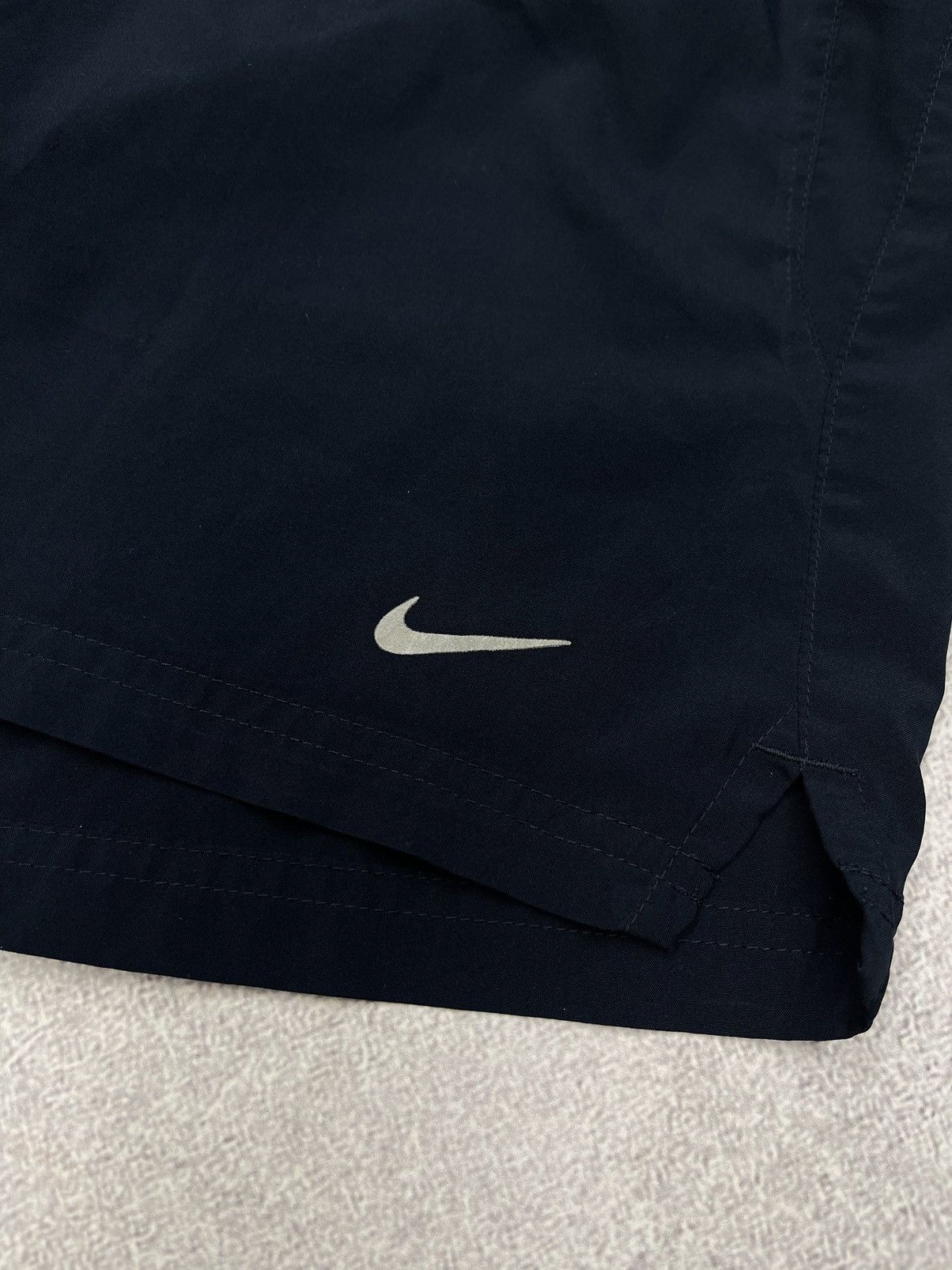 Nike Vintage Nike Dri Fit Navy Shorts Y2K Size M Size US 32 / EU 48 - 3 Thumbnail