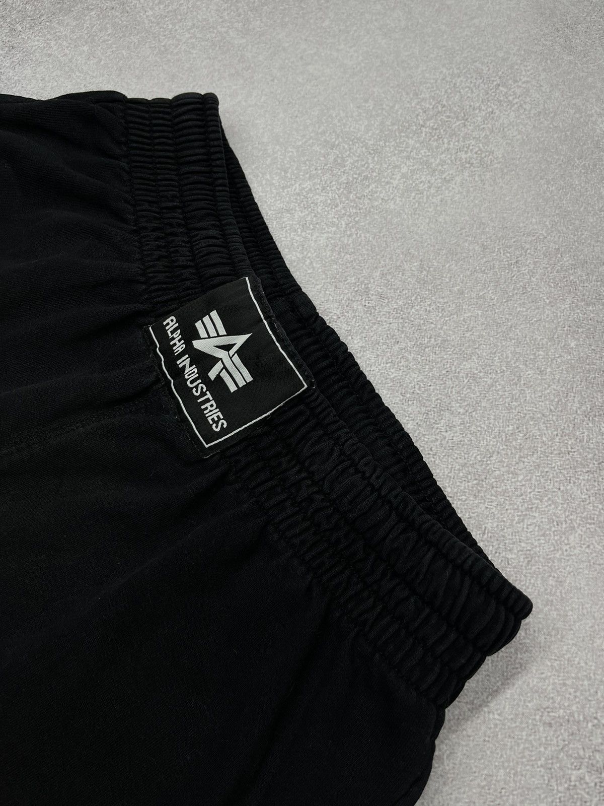 Alpha Industries Vintage Alpha Industries Black Shorts Y2K Size US 32 / EU 48 - 5 Thumbnail