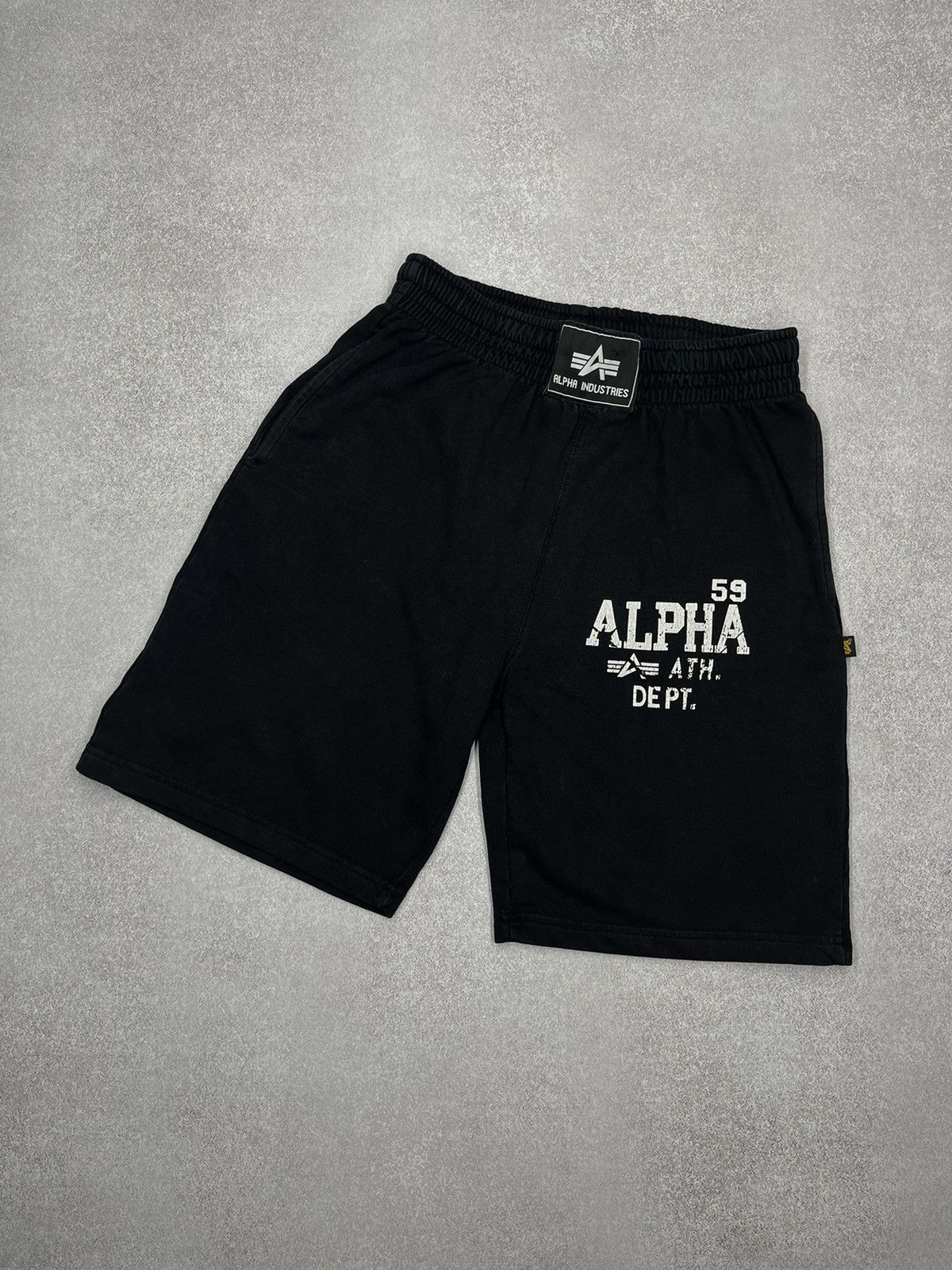 Alpha Industries Vintage Alpha Industries Black Shorts Y2K Size US 32 / EU 48 - 1 Thumbnail