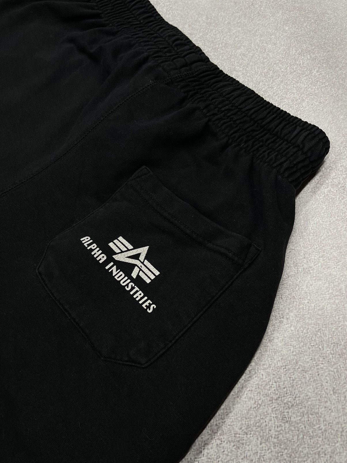 Alpha Industries Vintage Alpha Industries Black Shorts Y2K Size US 32 / EU 48 - 7 Thumbnail