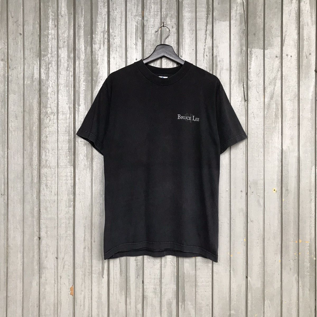 Vintage 🔥Vintage BRUCE LEE 1997 The Dragon Movies Size US M / EU 48-50 / 2 - 5 Thumbnail