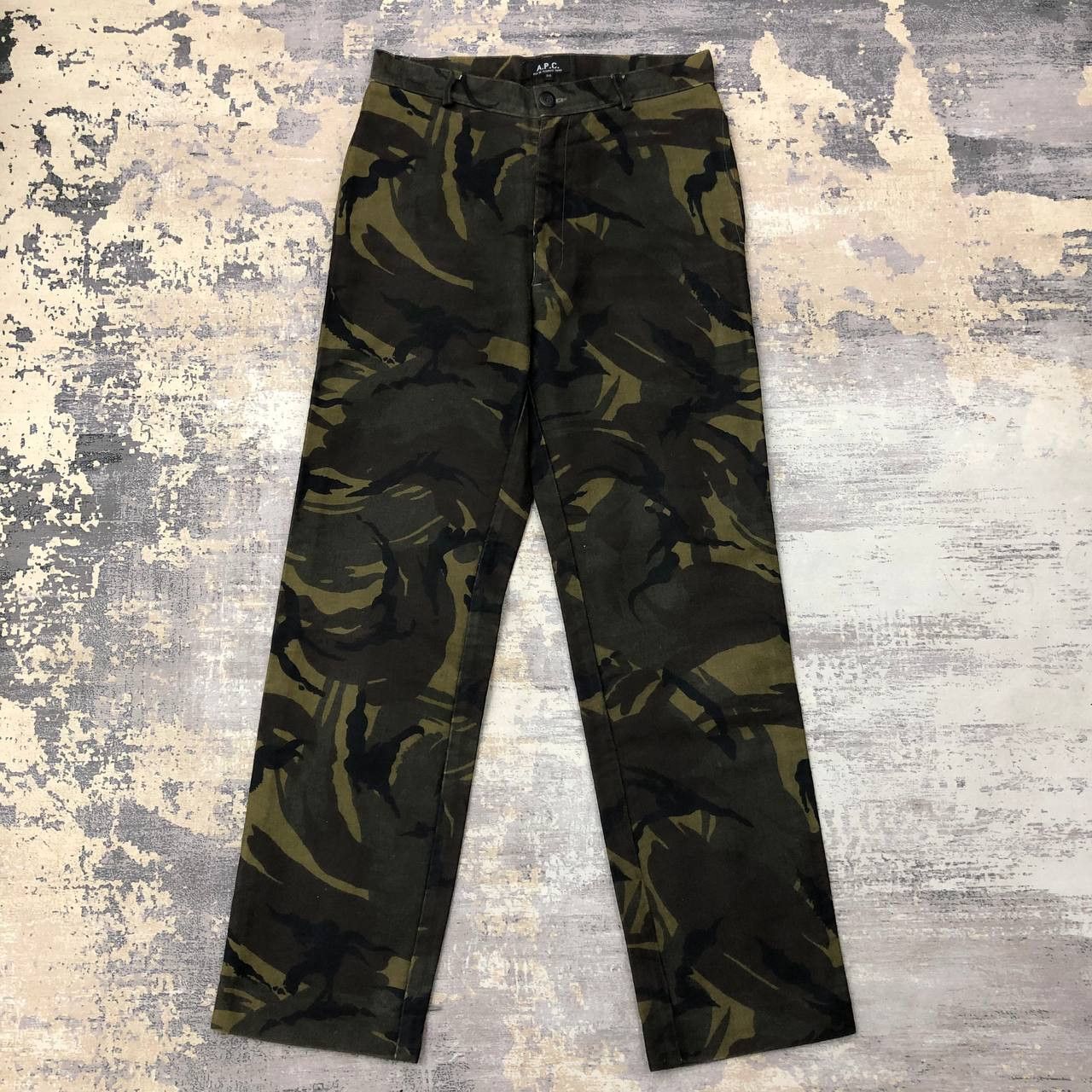 A.P.C. P31 RUE DE LEURUS PARIS A.P.C. CAMO SLIM PANTS Size US 29 - 1 Thumbnail