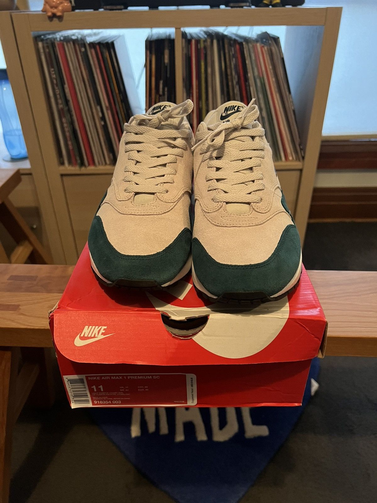 Nike Air Max 1 Jewell Size US 11 / EU 44 - 1 Thumbnail