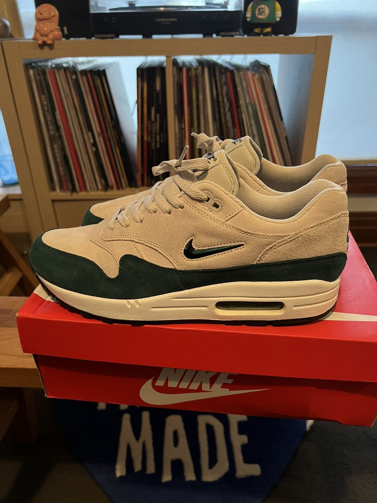Nike Air Max 1 Jewell Size US 11 / EU 44 - 4 Thumbnail