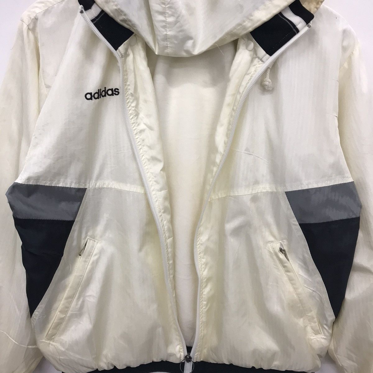 Adidas × Vintage Rare!! Vintage Adidas Windbreaker Size US M / EU 48-50 / 2 - 12 Thumbnail