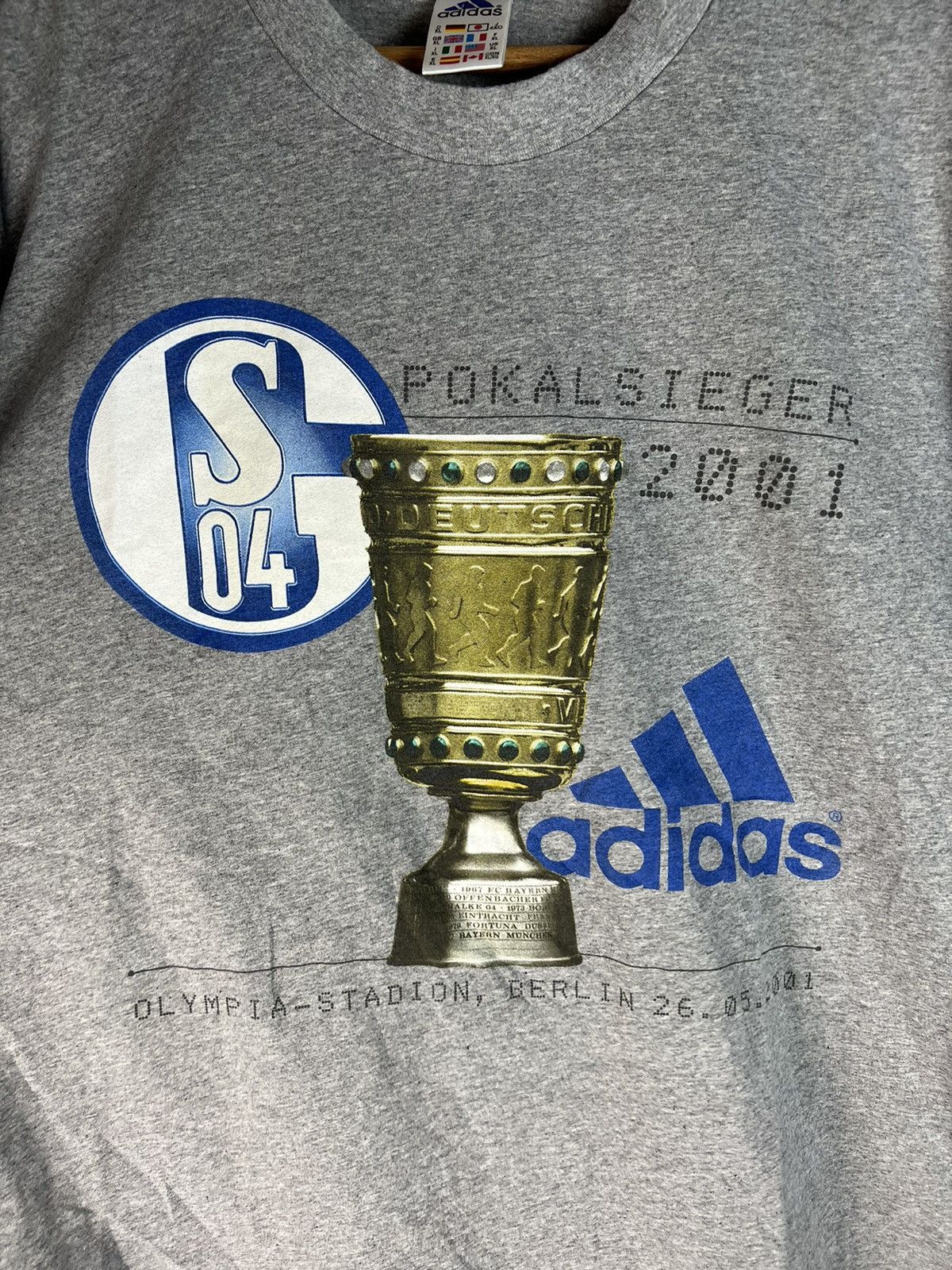 Adidas Vintage 2001 00s SCHALKE 04 Championship tshirt Size US XL / EU 56 / 4 - 3 Thumbnail