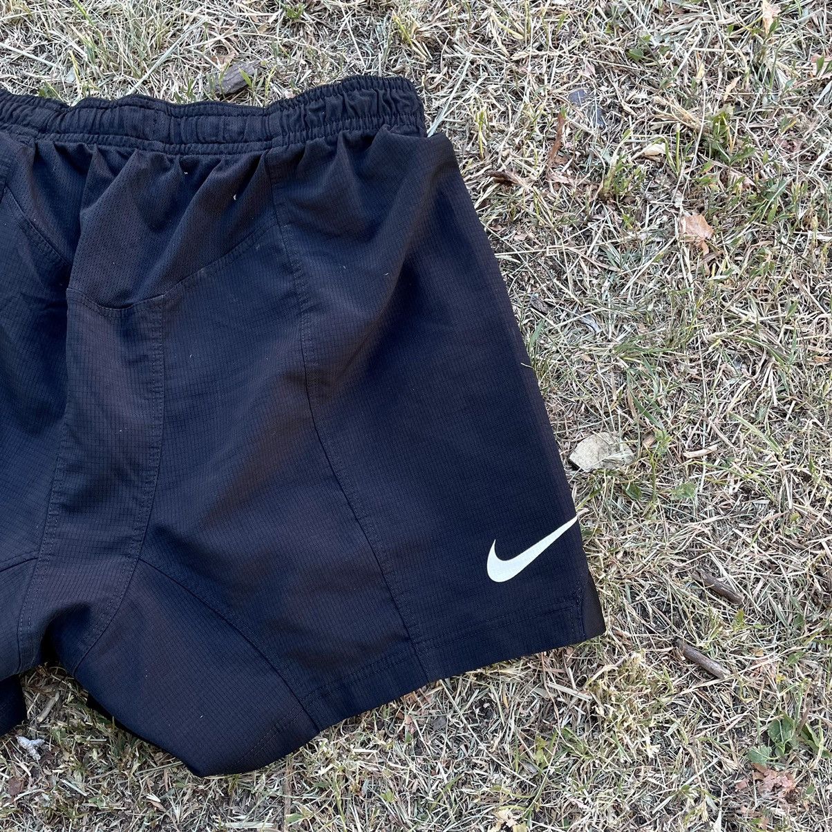 Nike Vintage Nike shorts streetwear swoosh casual y2k size XL Size US 36 / EU 52 - 2 Thumbnail