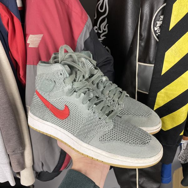 air jordan 1 flyknit sizing