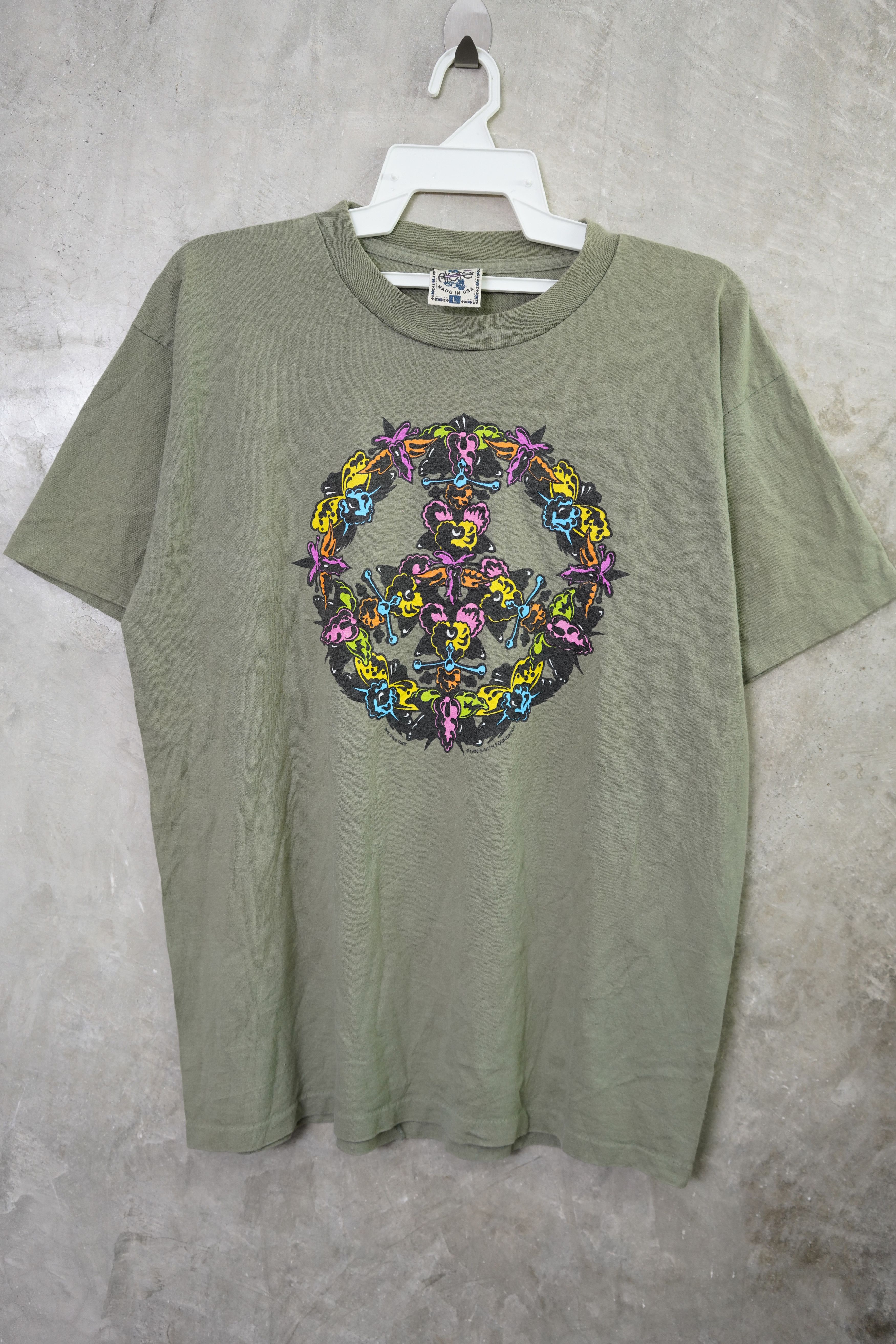 🔥RARE🔥 Vintage 90's Peace Back By Popular Demand Tshirt