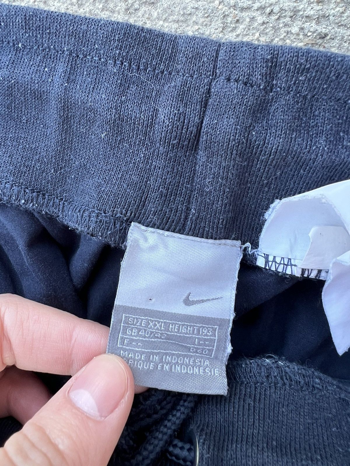 Nike Vintage Nike Track Pants Oregon Striped Size US 34 / EU 50 - 12 Thumbnail