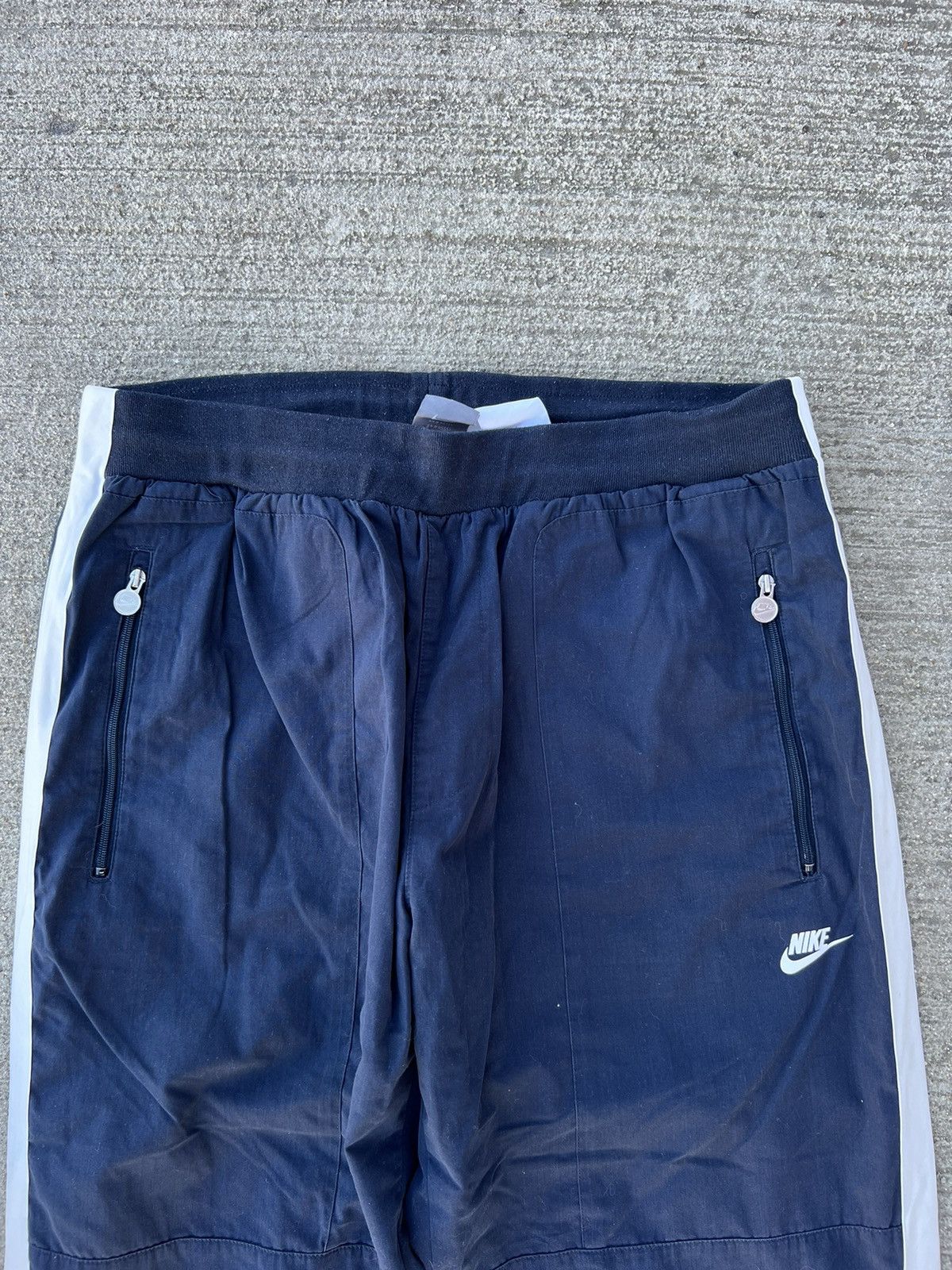 Nike Vintage Nike Track Pants Oregon Striped Size US 34 / EU 50 - 10 Thumbnail