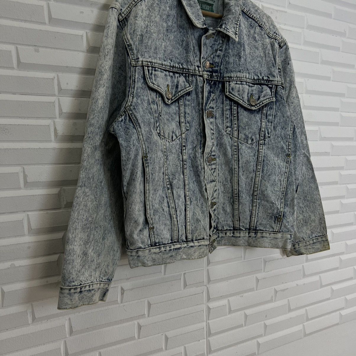 Japanese Brand VINTAGE BIKER GL HEART DENIM BOMBER JACKET ACID WASH DESIGN Size US L / EU 52-54 / 3 - 4 Thumbnail