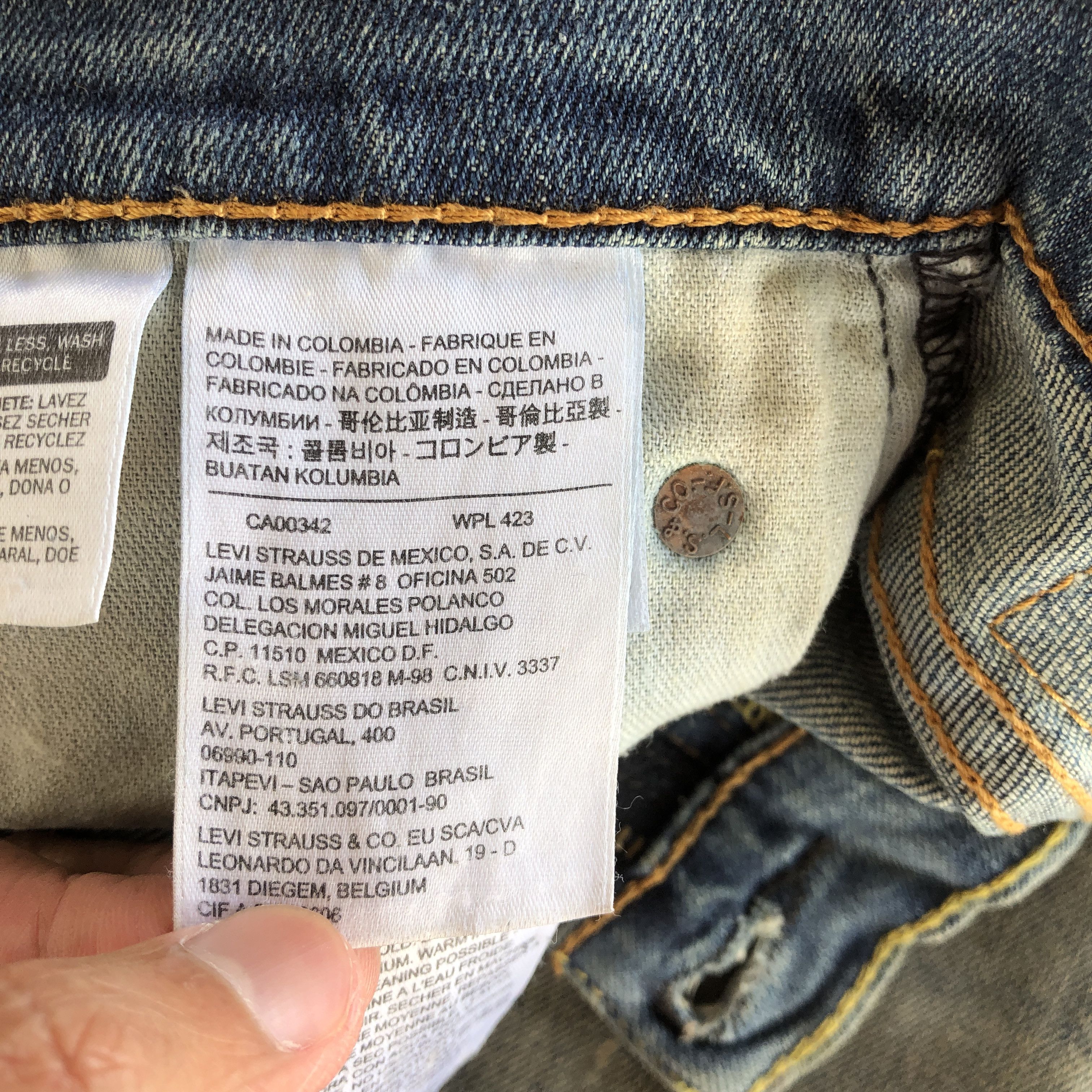 Levi's Vintage Levis Distressed Jeans Levi's Slim Tapered Denim Size US 30 / EU 46 - 9 Thumbnail