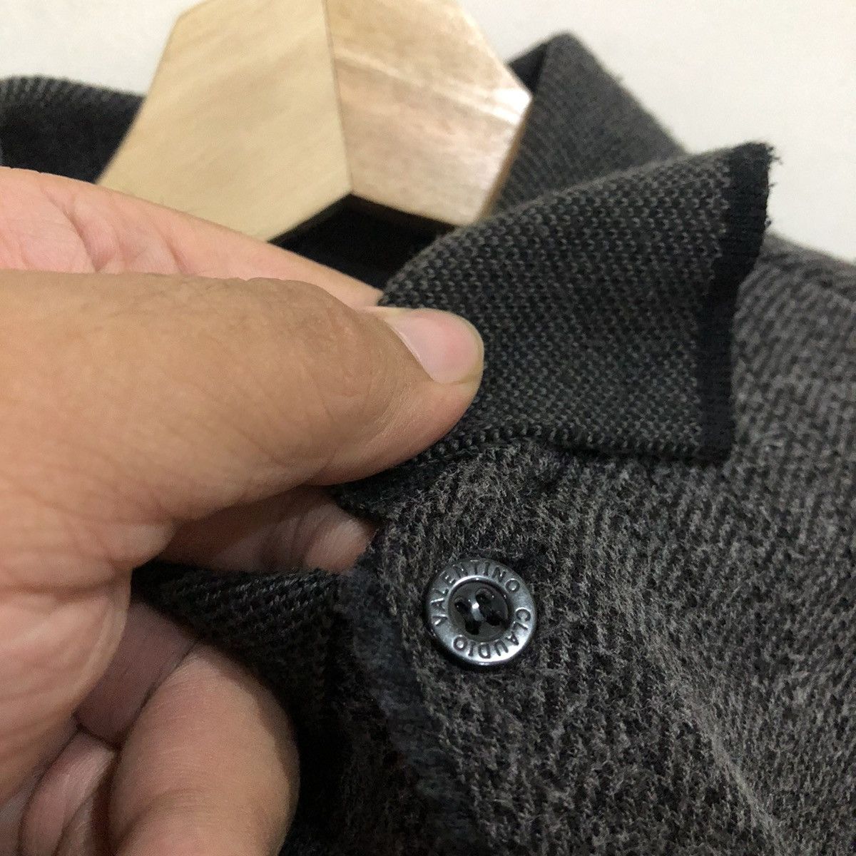 Japanese Brand Vintage Claudio Valentino Sweatshirt Size US L / EU 52-54 / 3 - 9 Thumbnail