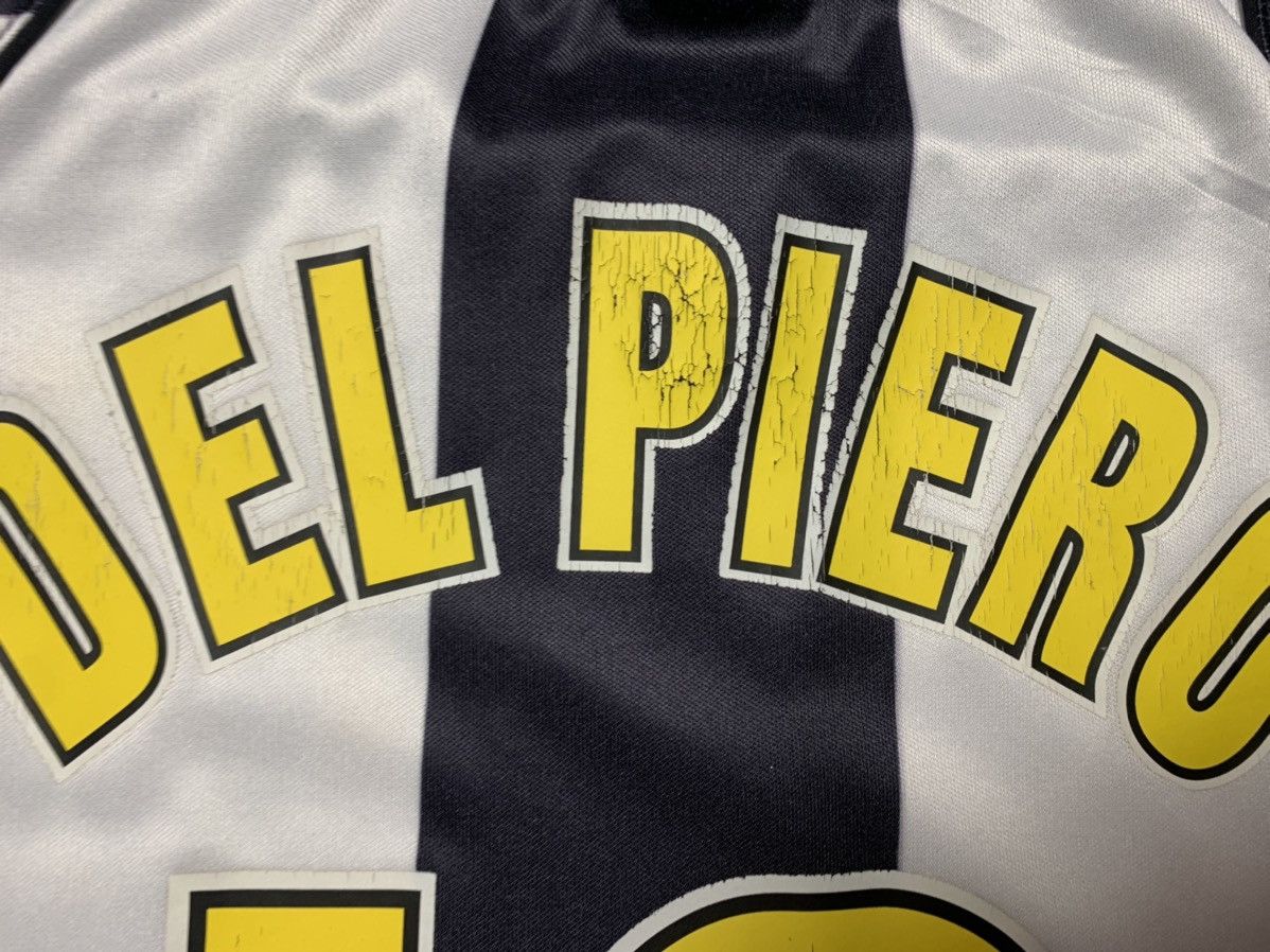 Nike × Vintage Vintage Juventus soccer jersey Nike total 90 Del piero 10 L Size US L / EU 52-54 / 3 - 8 Thumbnail