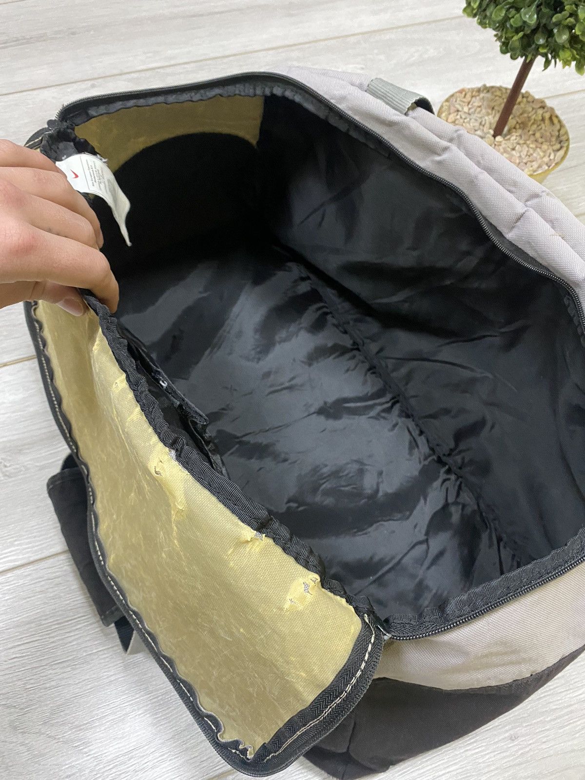 Nike Nike vintage 90s sport handle bag small swoosh logo Size ONE SIZE - 7 Thumbnail