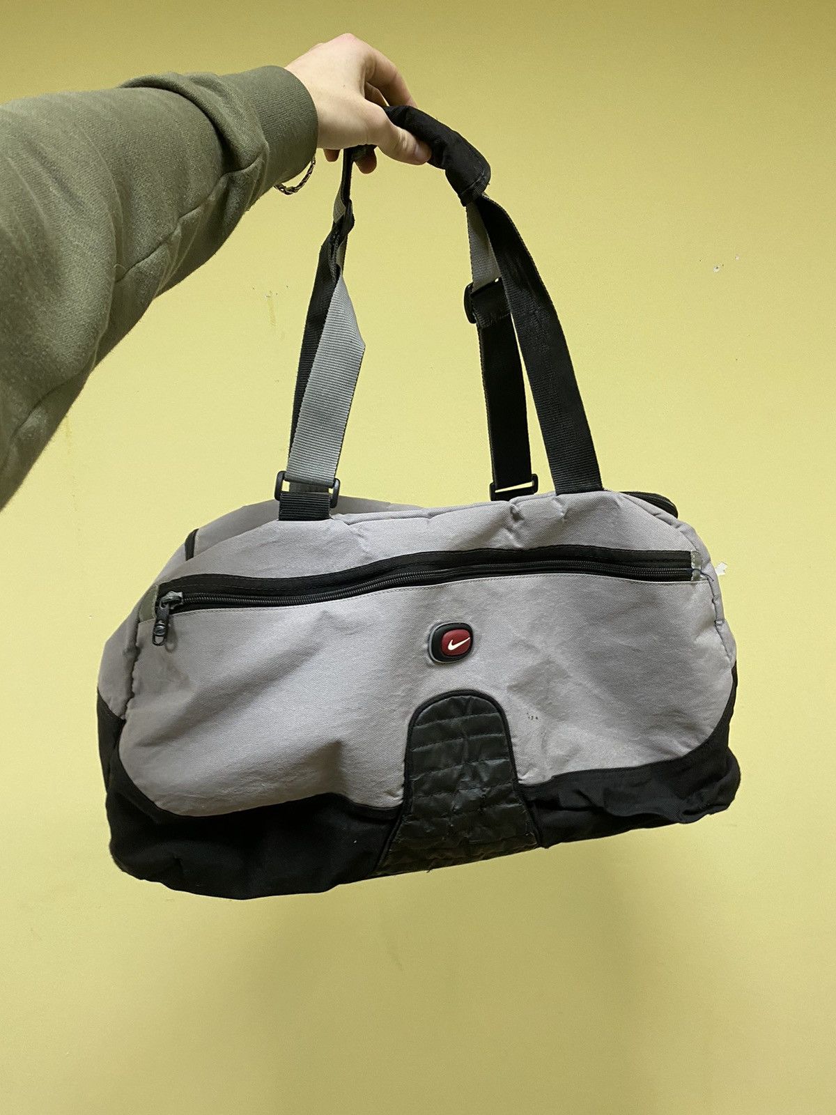 Nike Nike vintage 90s sport handle bag small swoosh logo Size ONE SIZE - 1 Thumbnail