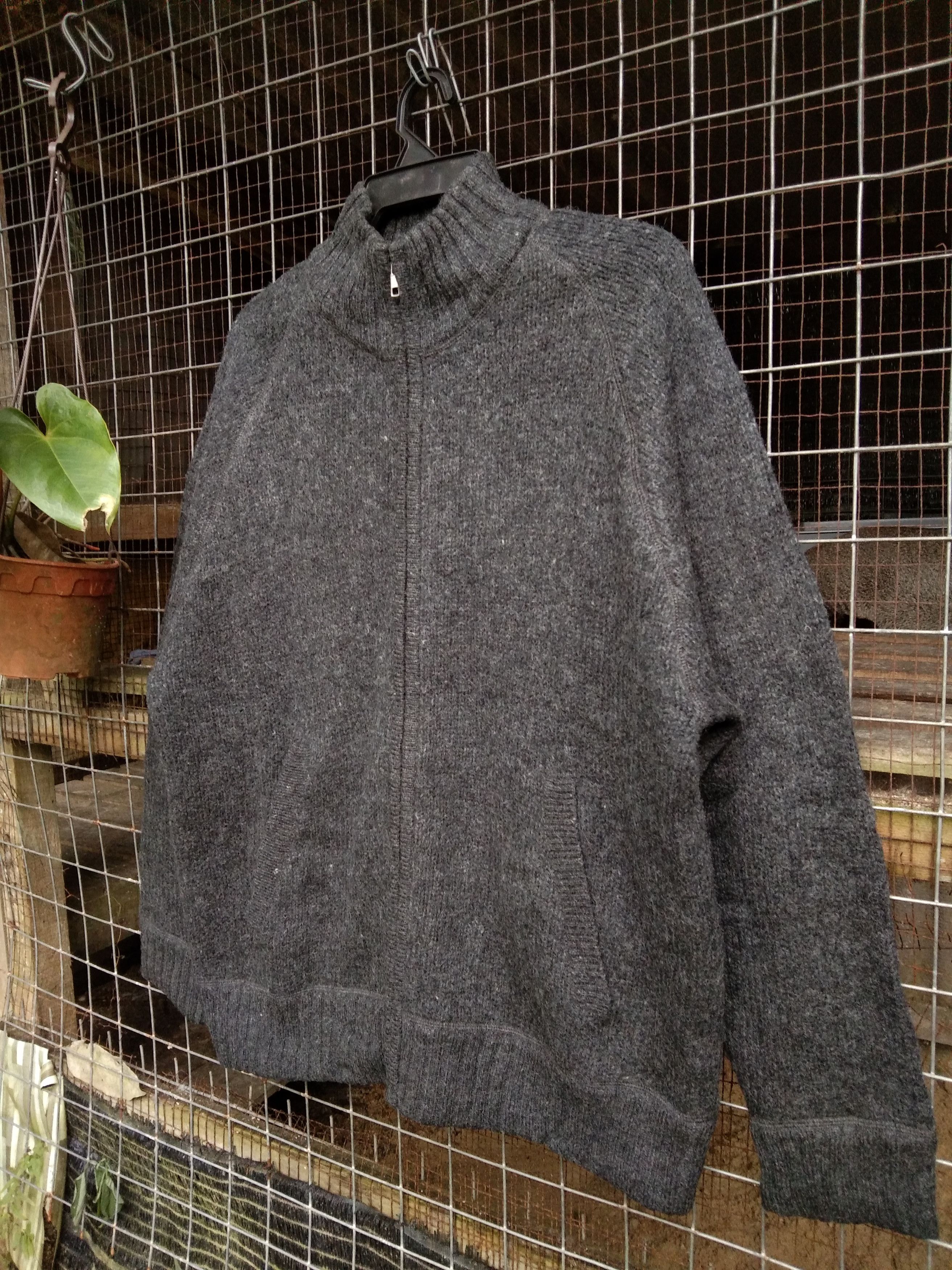 Japanese Brand × Uniqlo UNIQLO MEN'S TURTLE NECK WOOL SWEATER Size US L / EU 52-54 / 3 - 2 Thumbnail