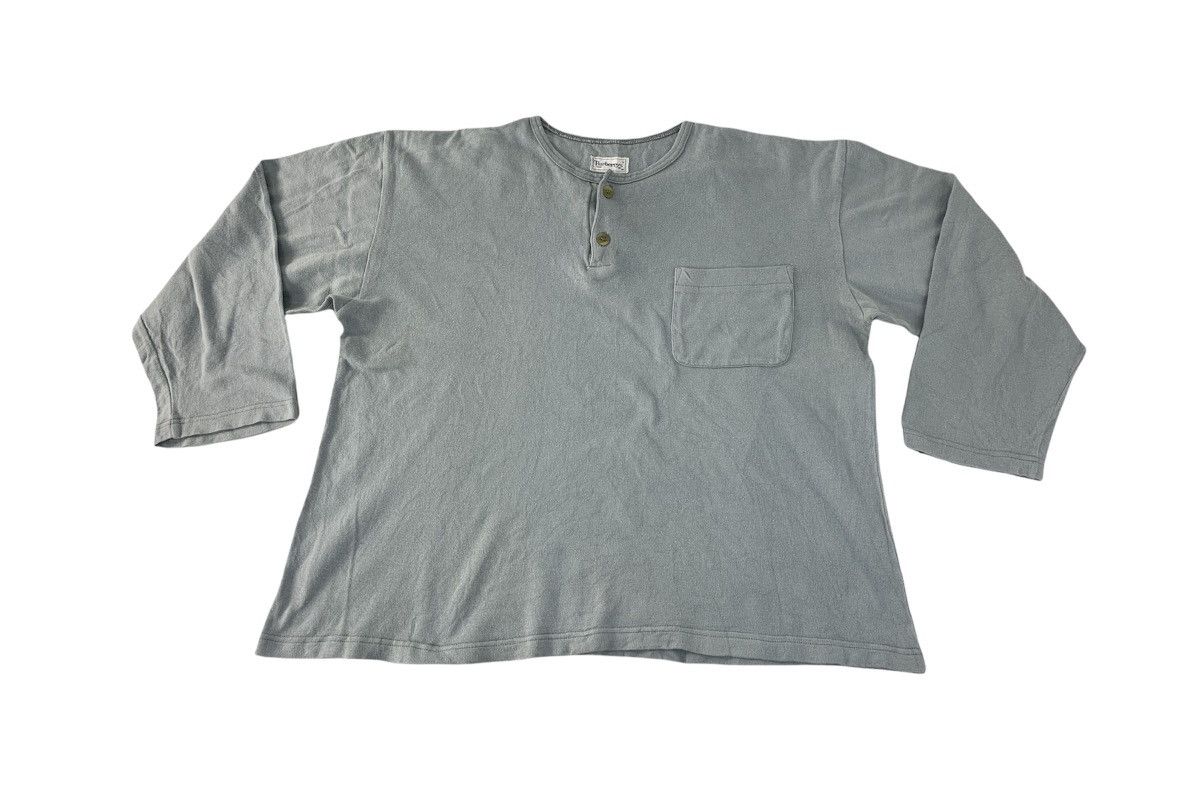 Burberry Burberry Burberrys Longsleeve Single Pocket Baggy Loose Tee Size M / US 6-8 / IT 42-44 - 1 Thumbnail